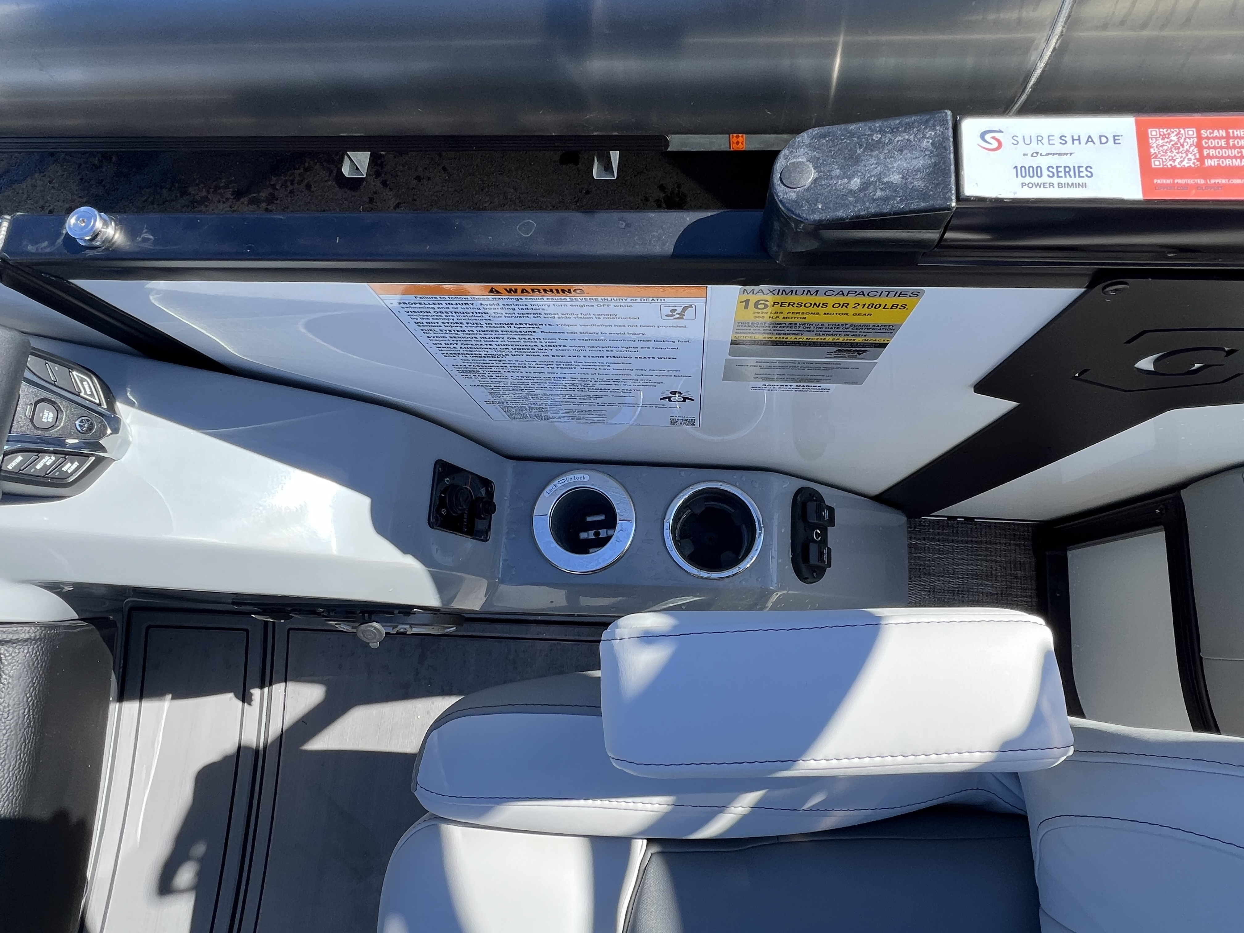 2025 Godfrey MC235SFL Tritoon - Photo 9