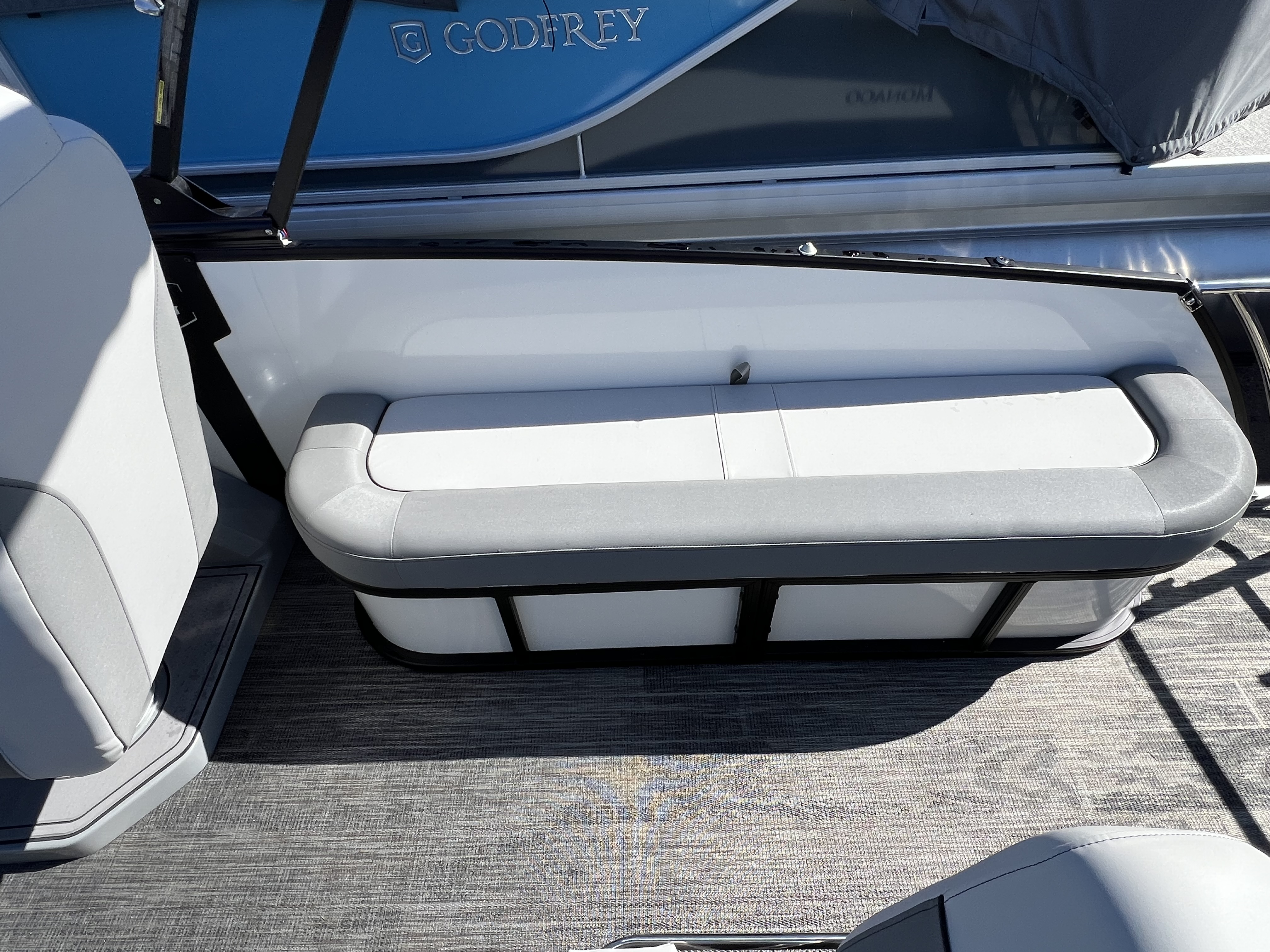 2025 Godfrey MC235SFL Tritoon - Photo 10