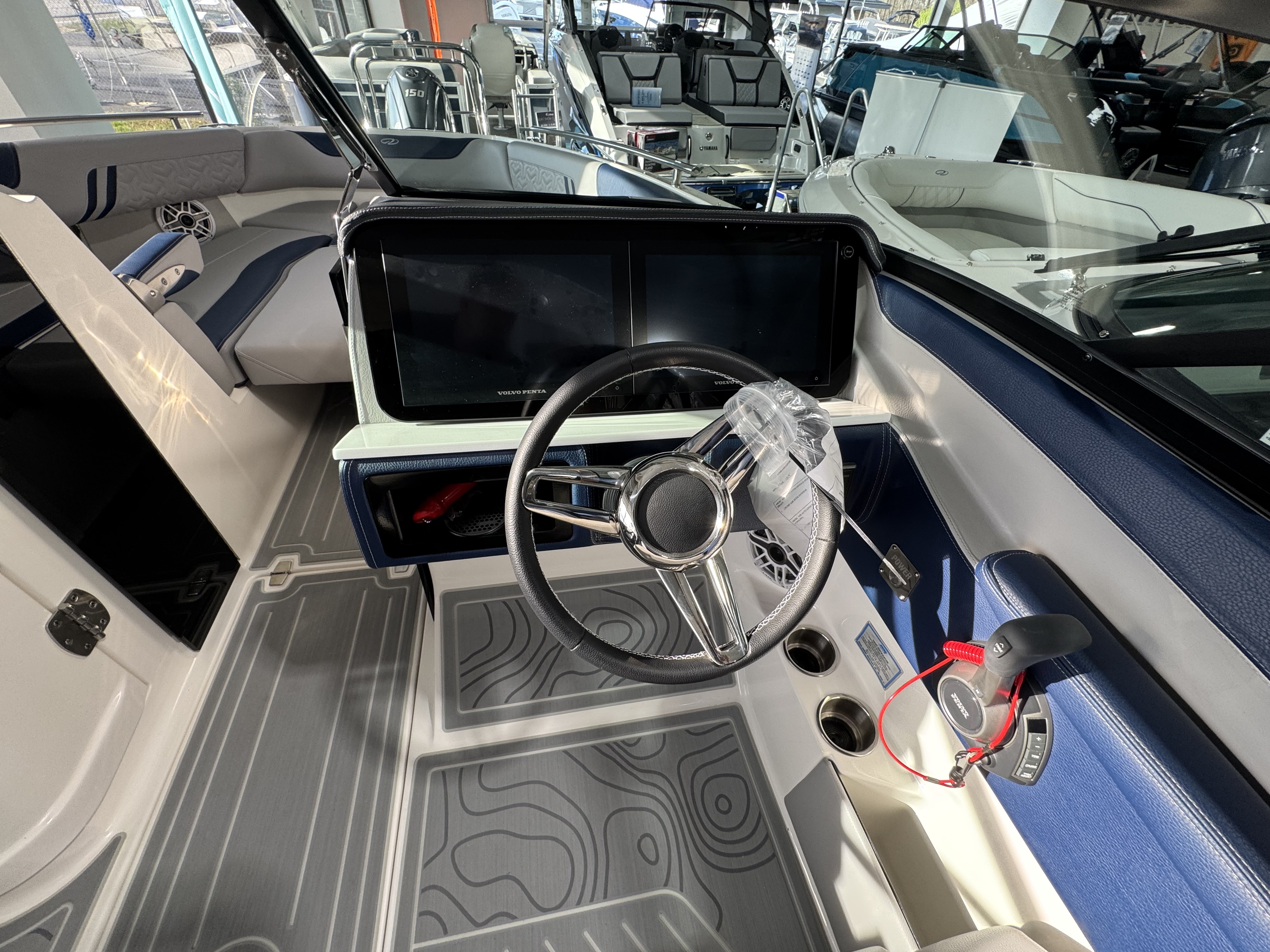 2025 Regal LS6 Surf - Photo 9