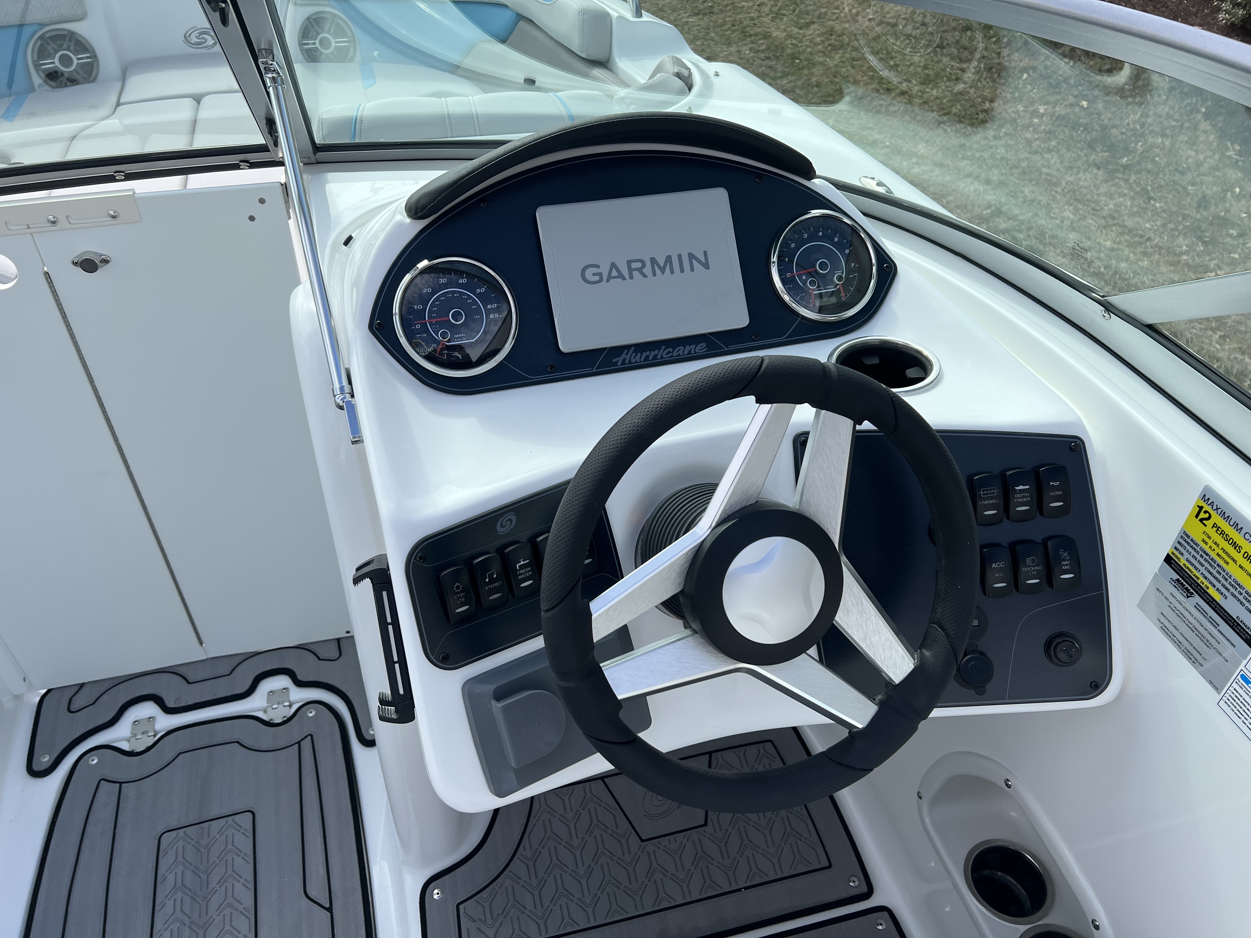 2025 Hurricane SunDeck SD 2400 OB - Photo 8
