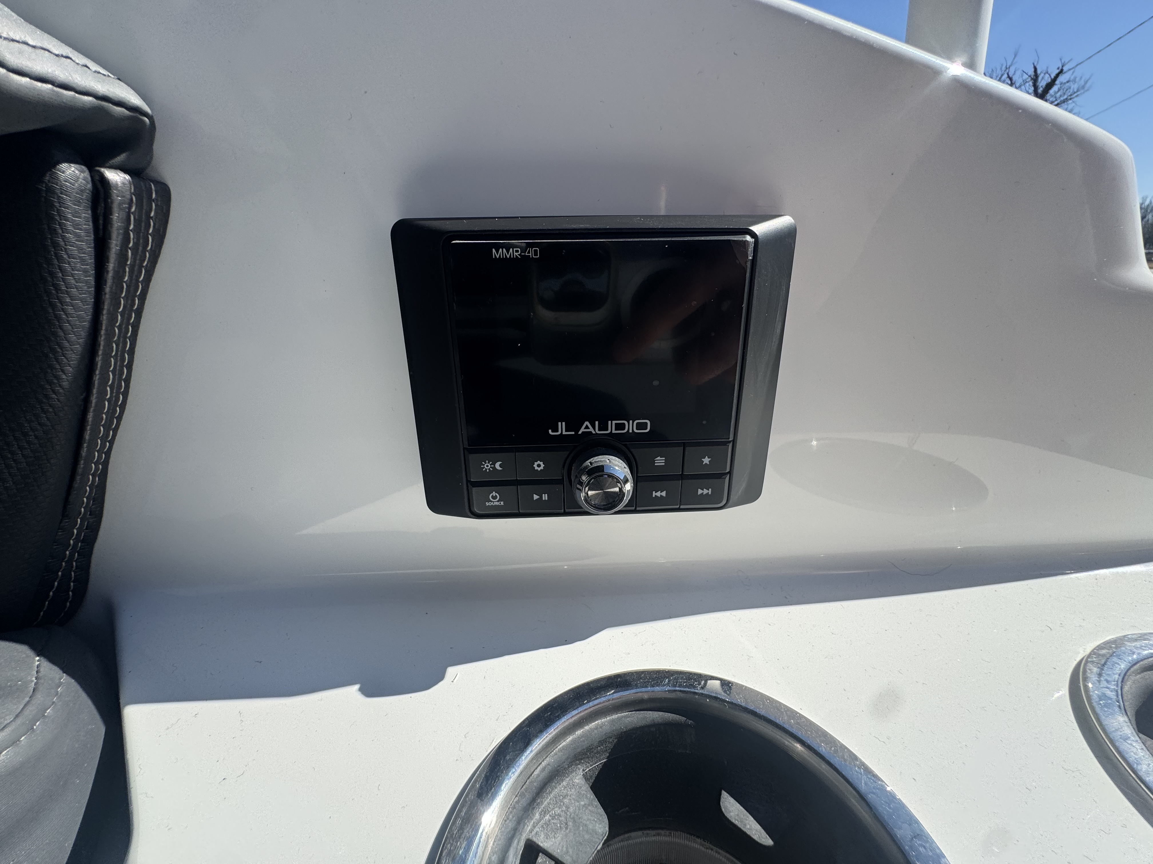 2025 Hurricane SunDeck SD 2600 OB - Photo 5