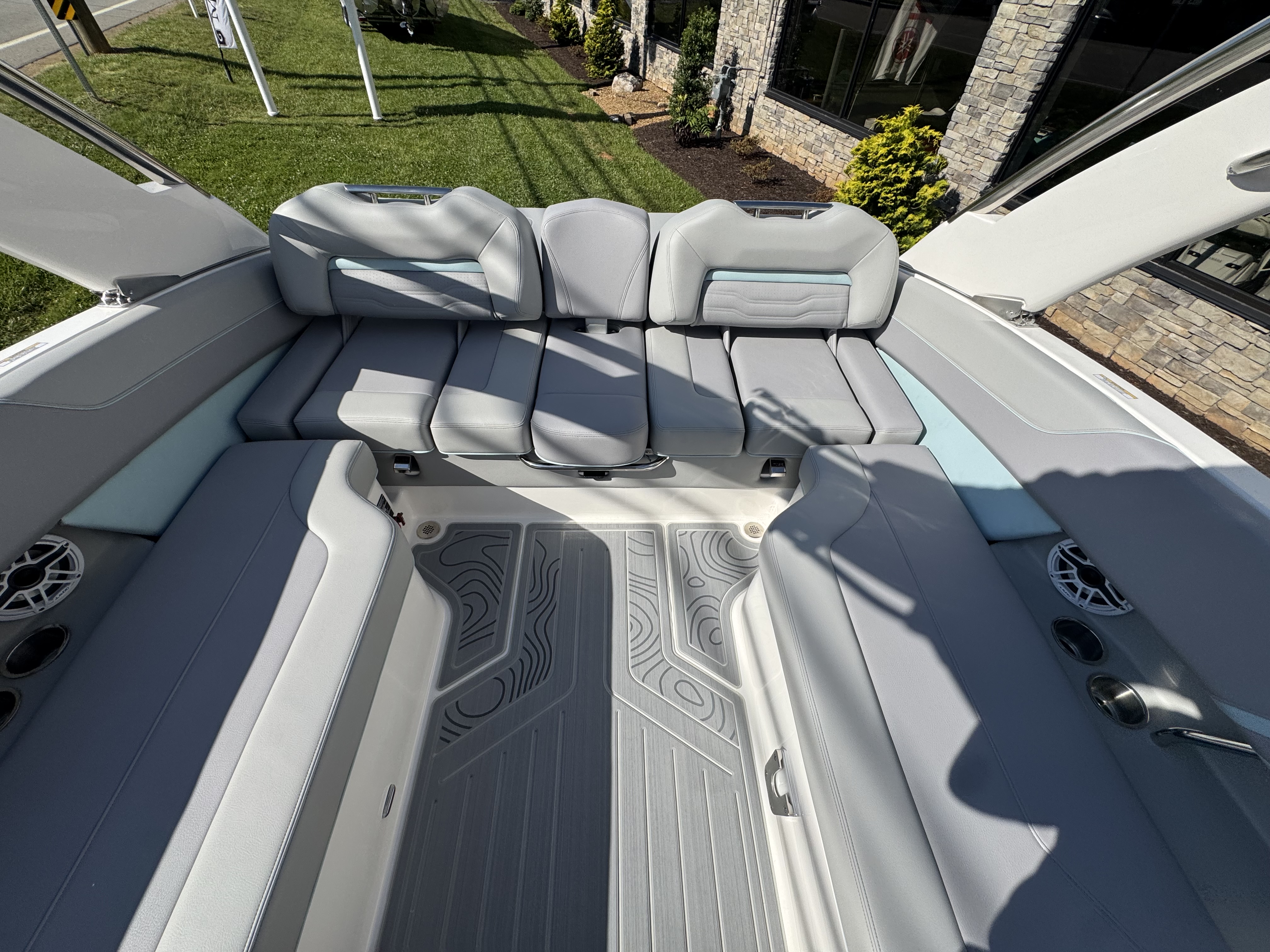 2025 Regal LS6 - Photo 7