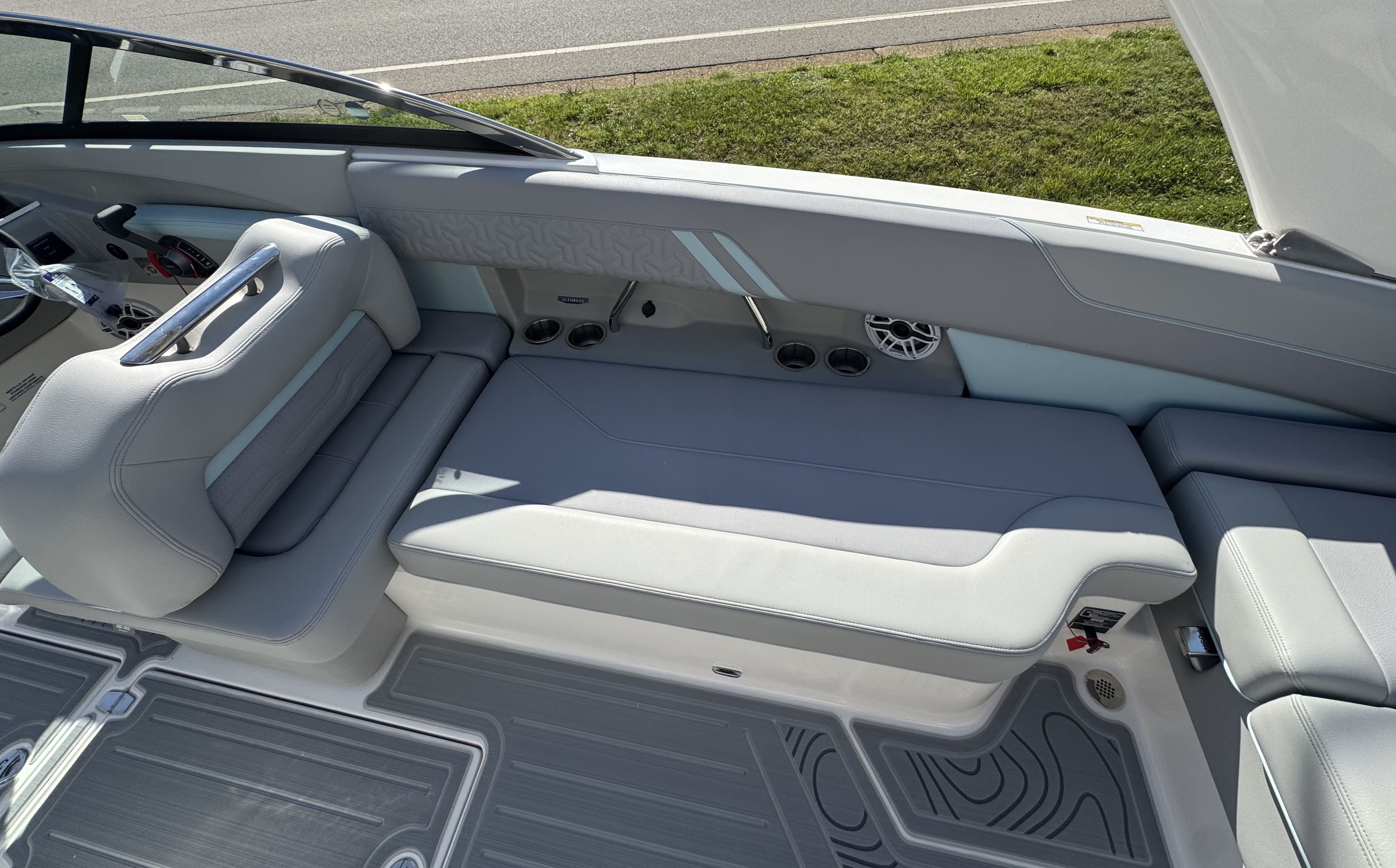 2025 Regal LS6 - Photo 9