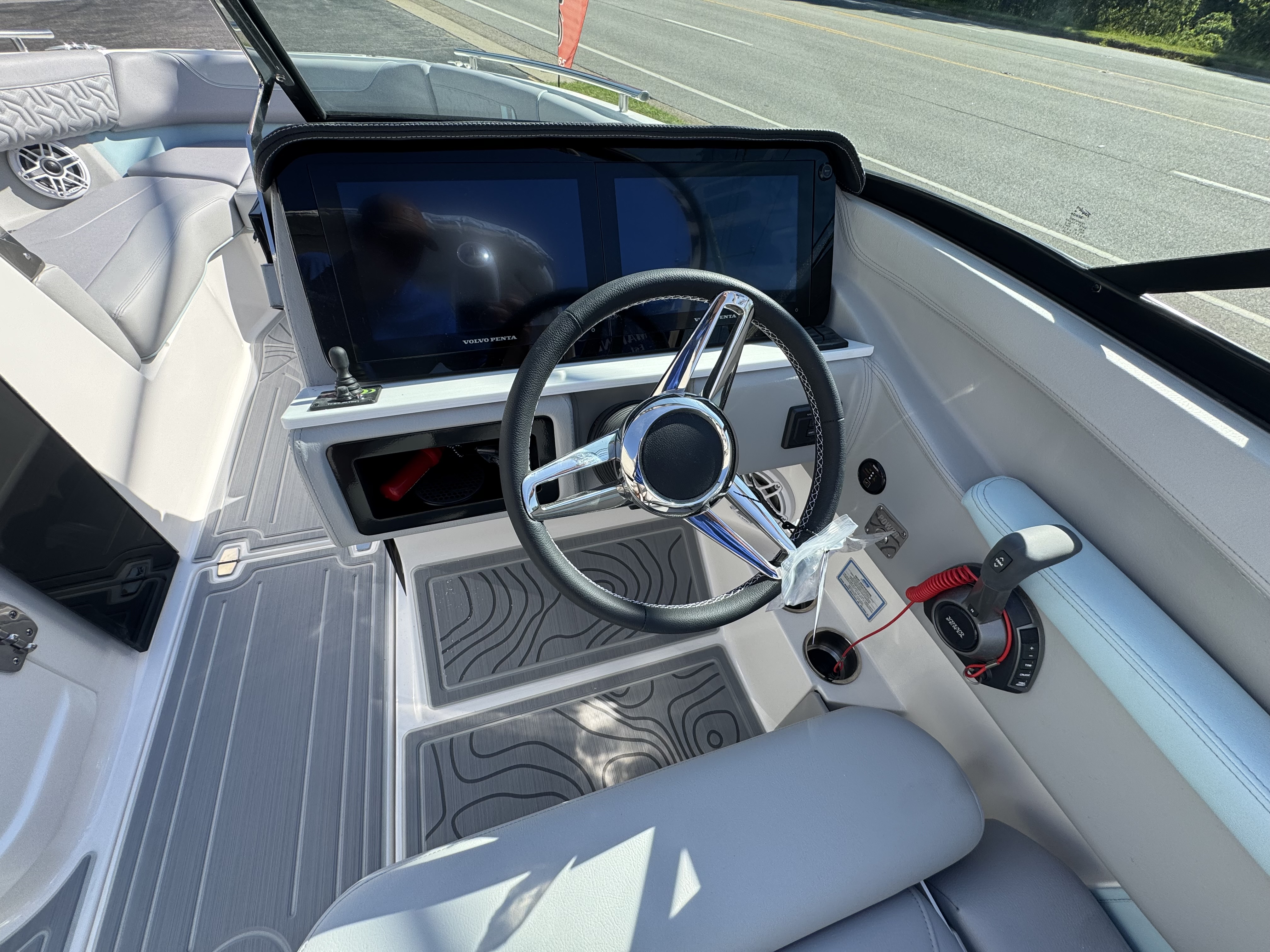 2025 Regal LS6 - Photo 10