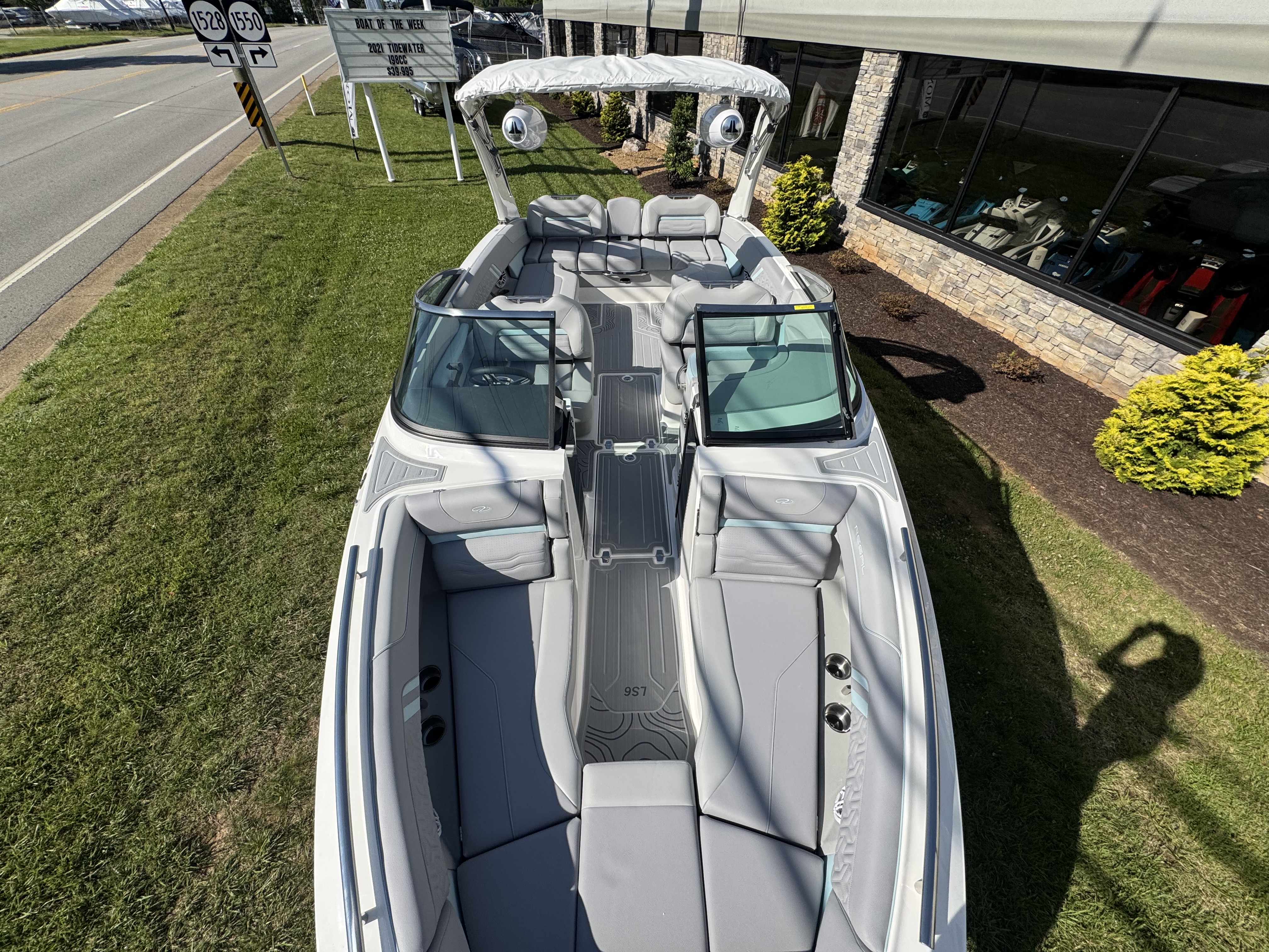 2025 Regal LS6 - Photo 17