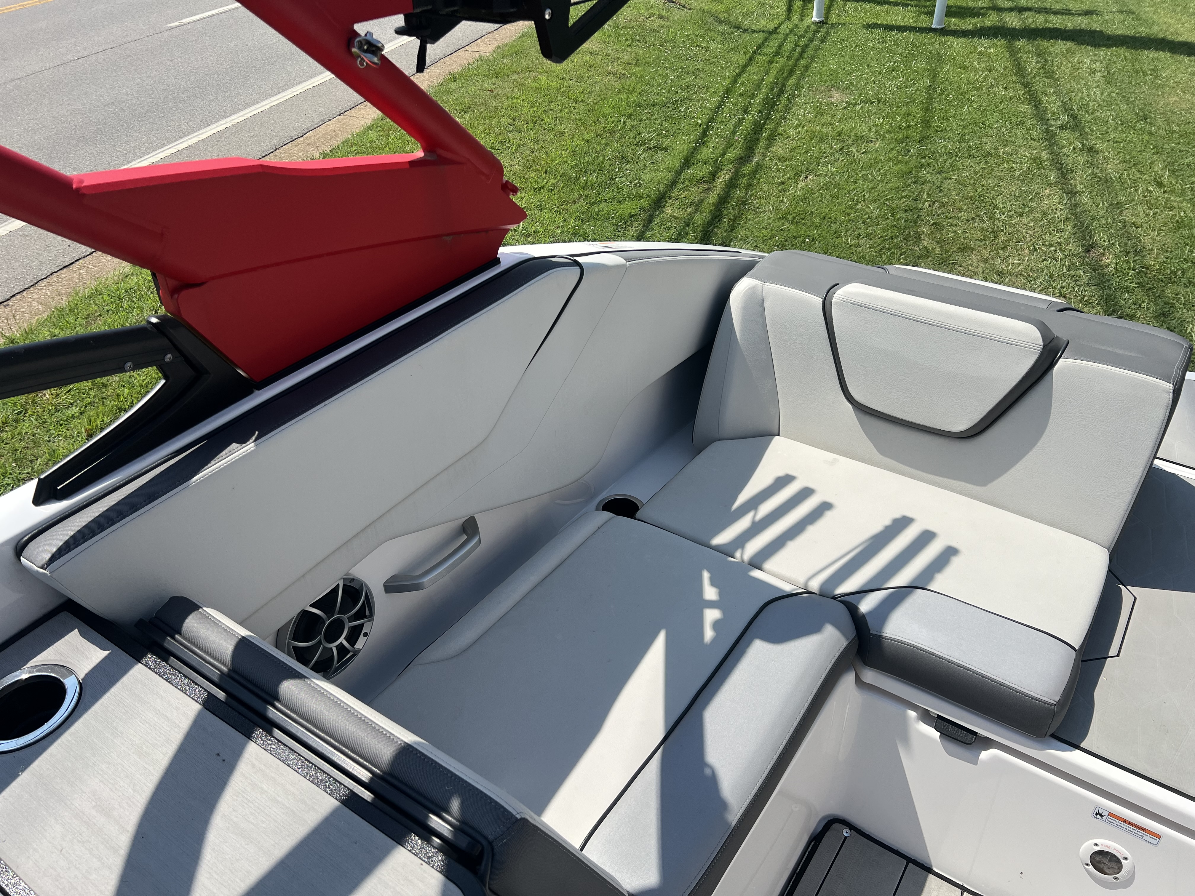 2022 Yamaha 252XE - Photo 11