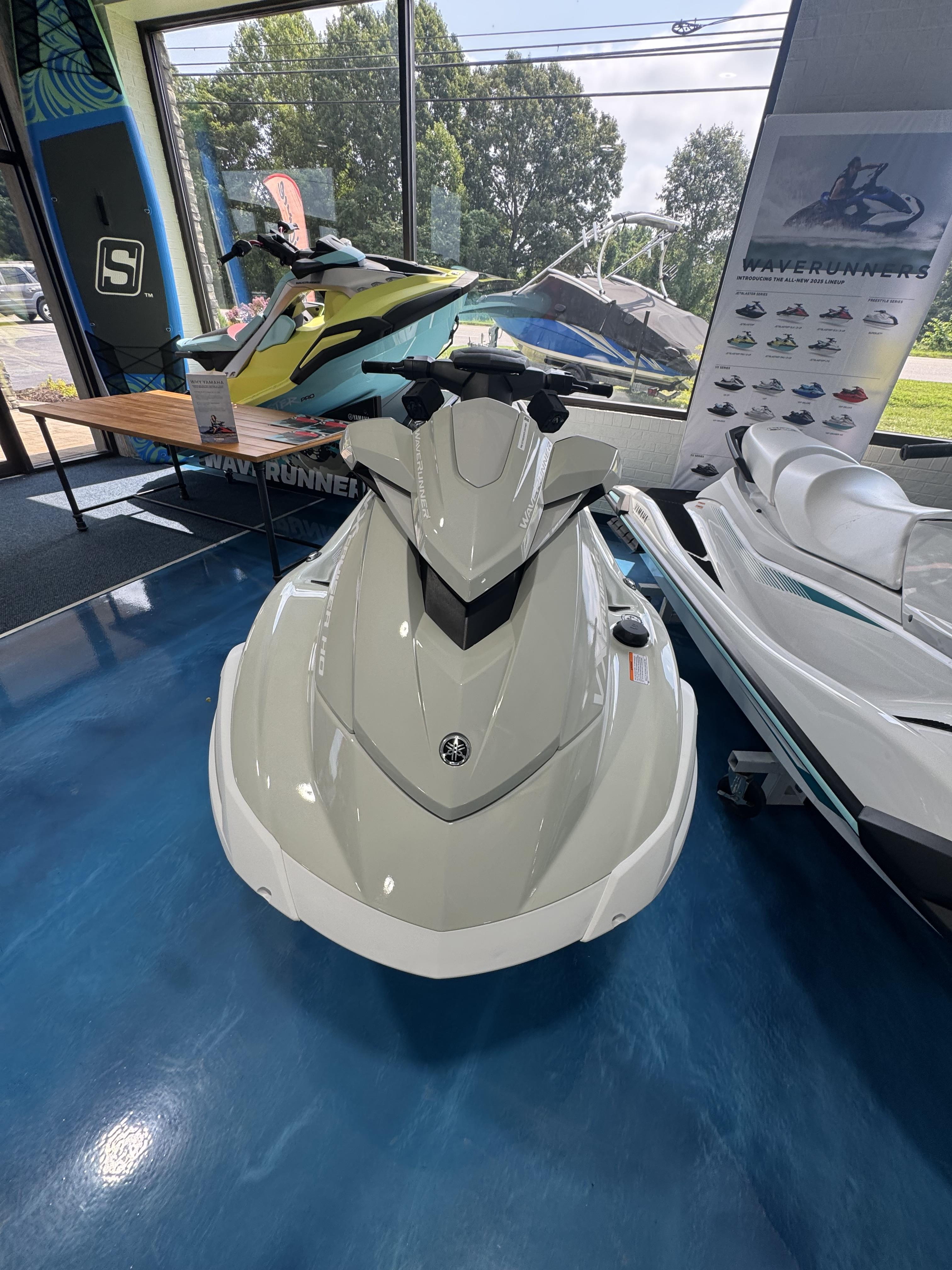 2025 Yamaha VX Cruiser HO - Photo 3