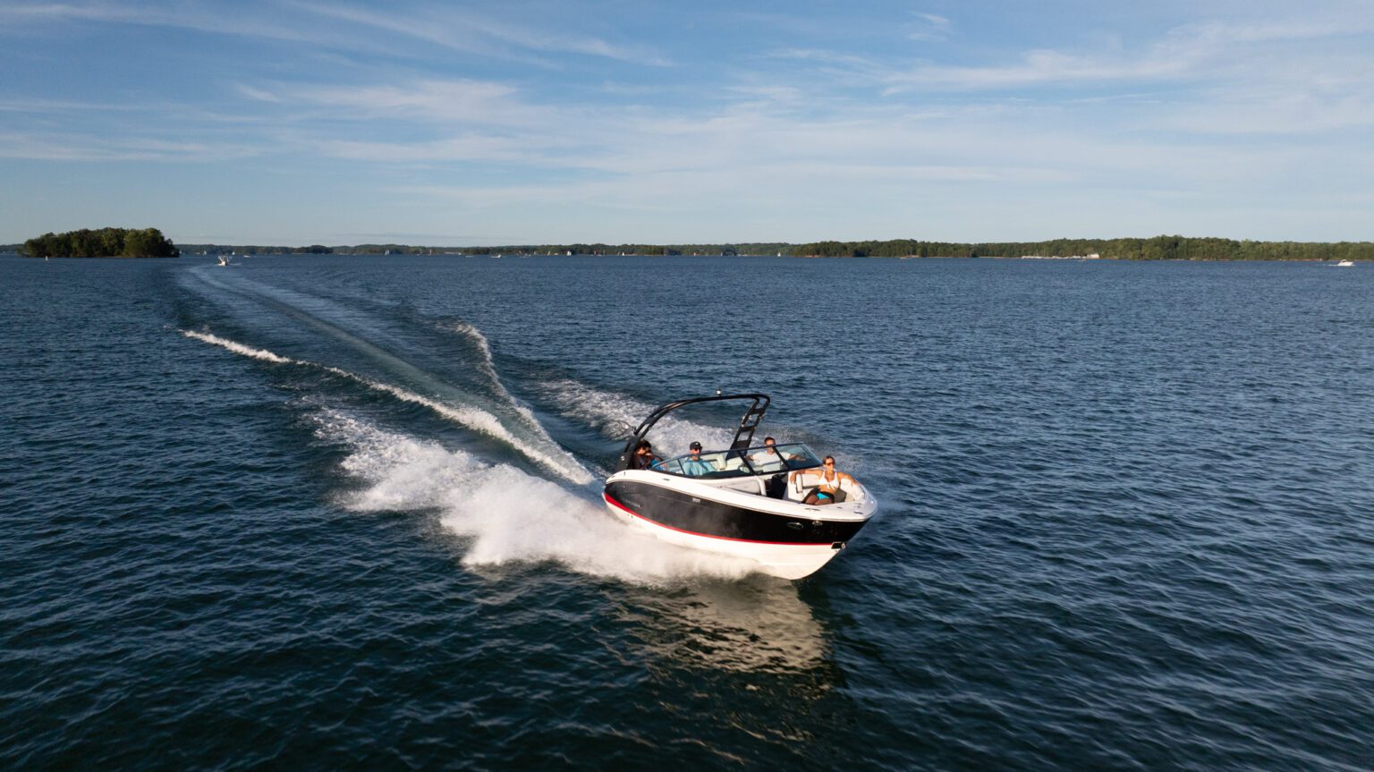 2026 Regal LS4 Surf - Photo 4