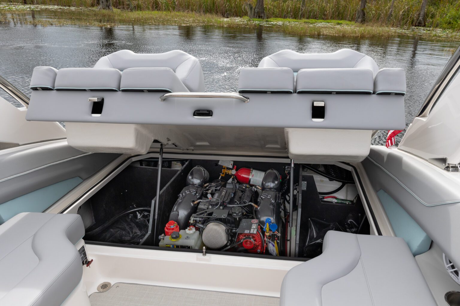 2026 Regal LS4 Surf - Photo 8