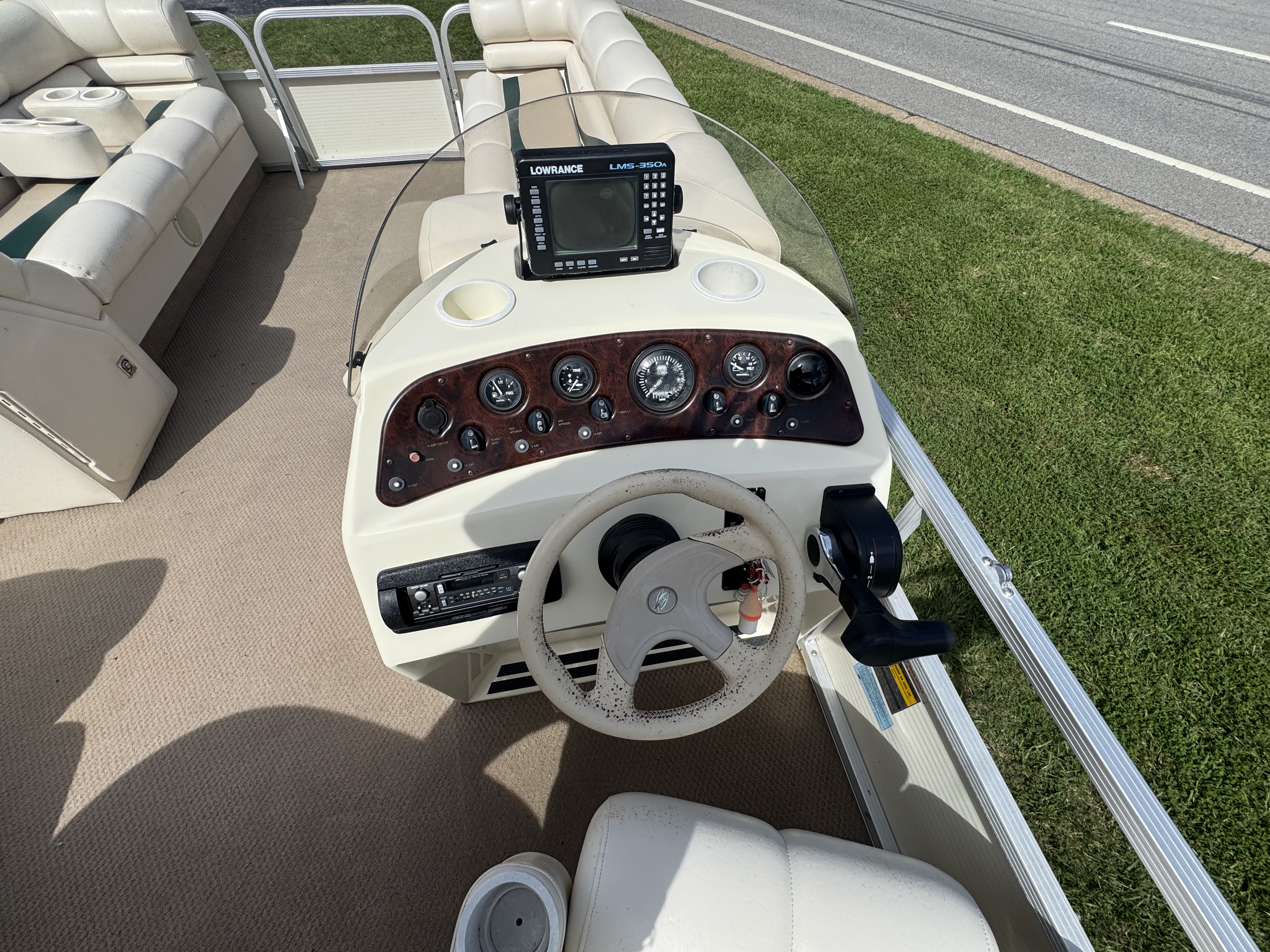 2001 Bennington 2275 LX - Photo 8