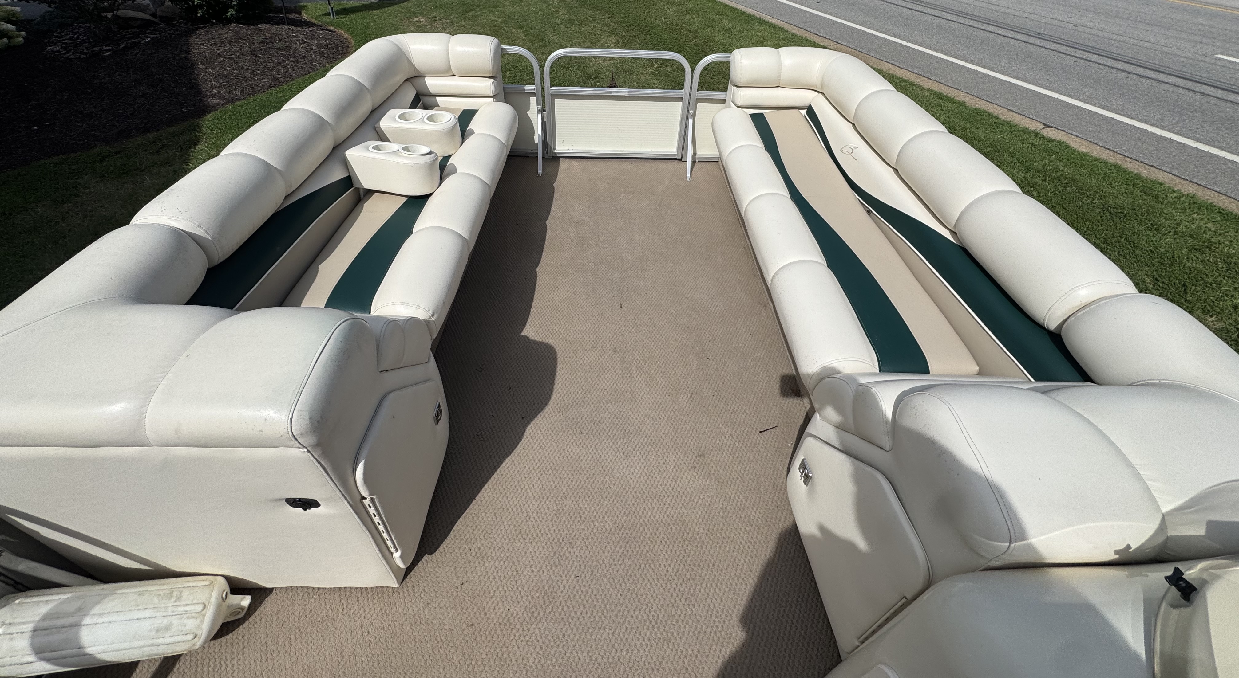 2001 Bennington 2275 LX - Photo 10