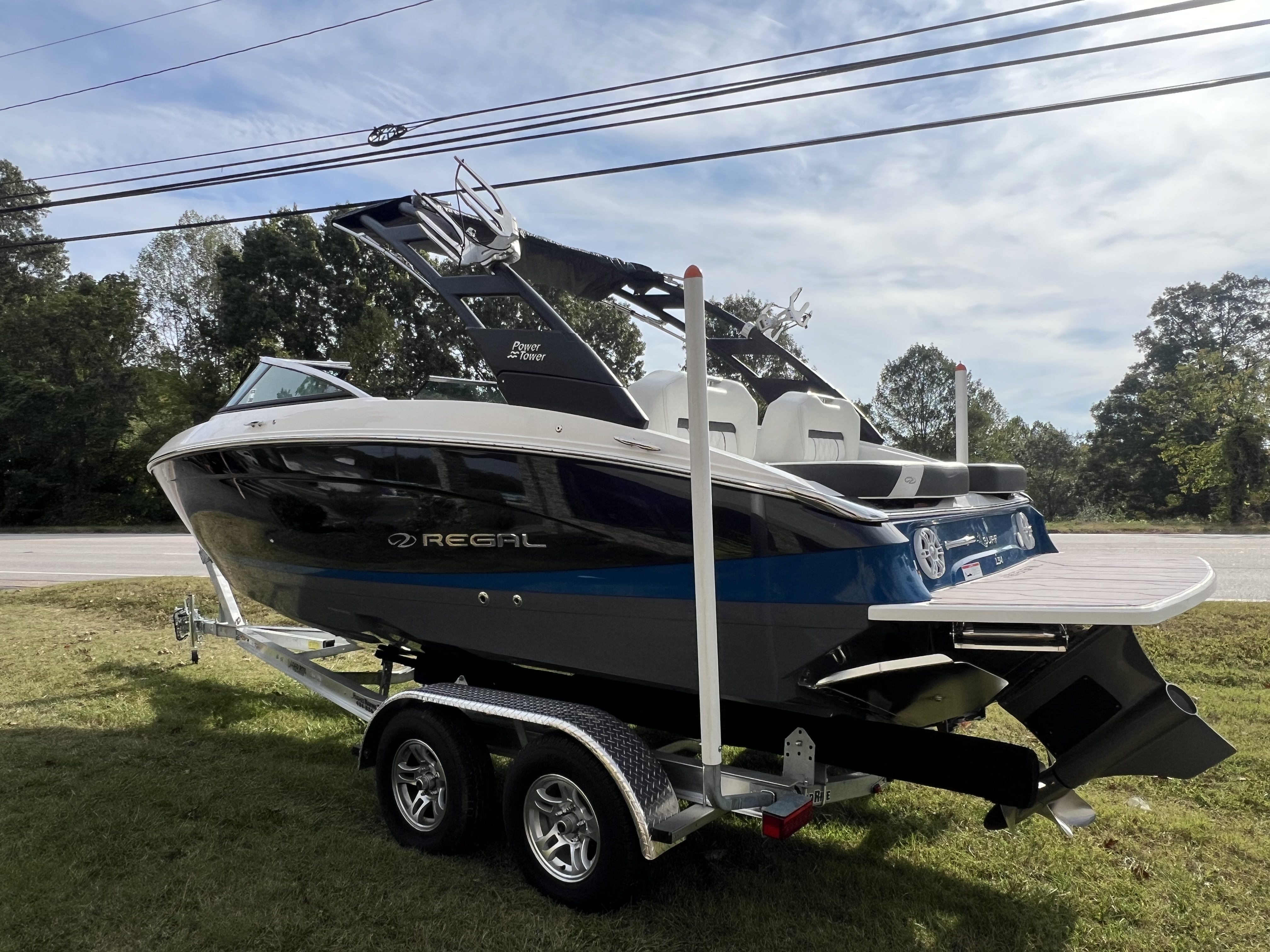 2023 Regal Regal LS4 Surf - Photo 3