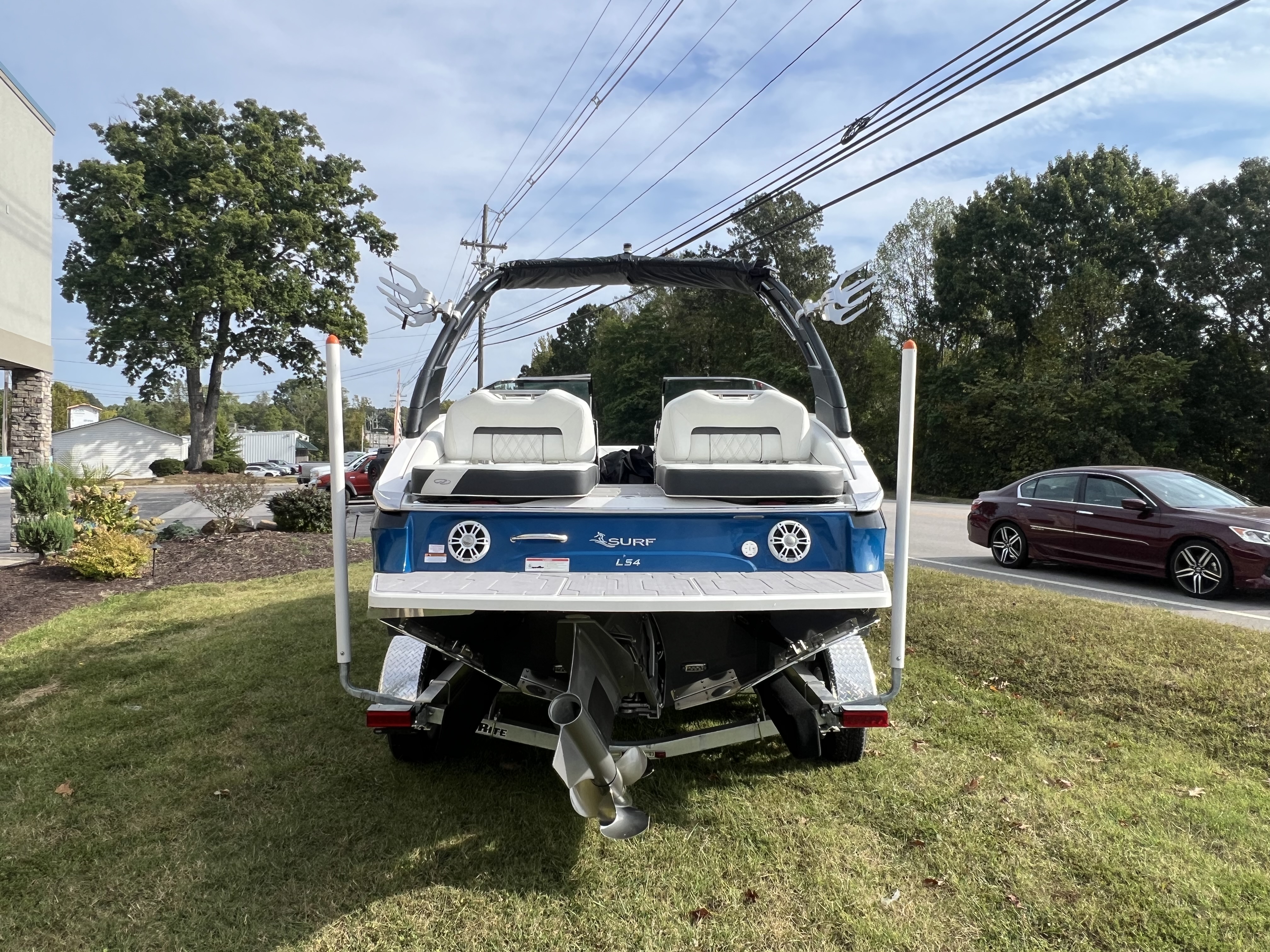 2023 Regal Regal LS4 Surf - Photo 4