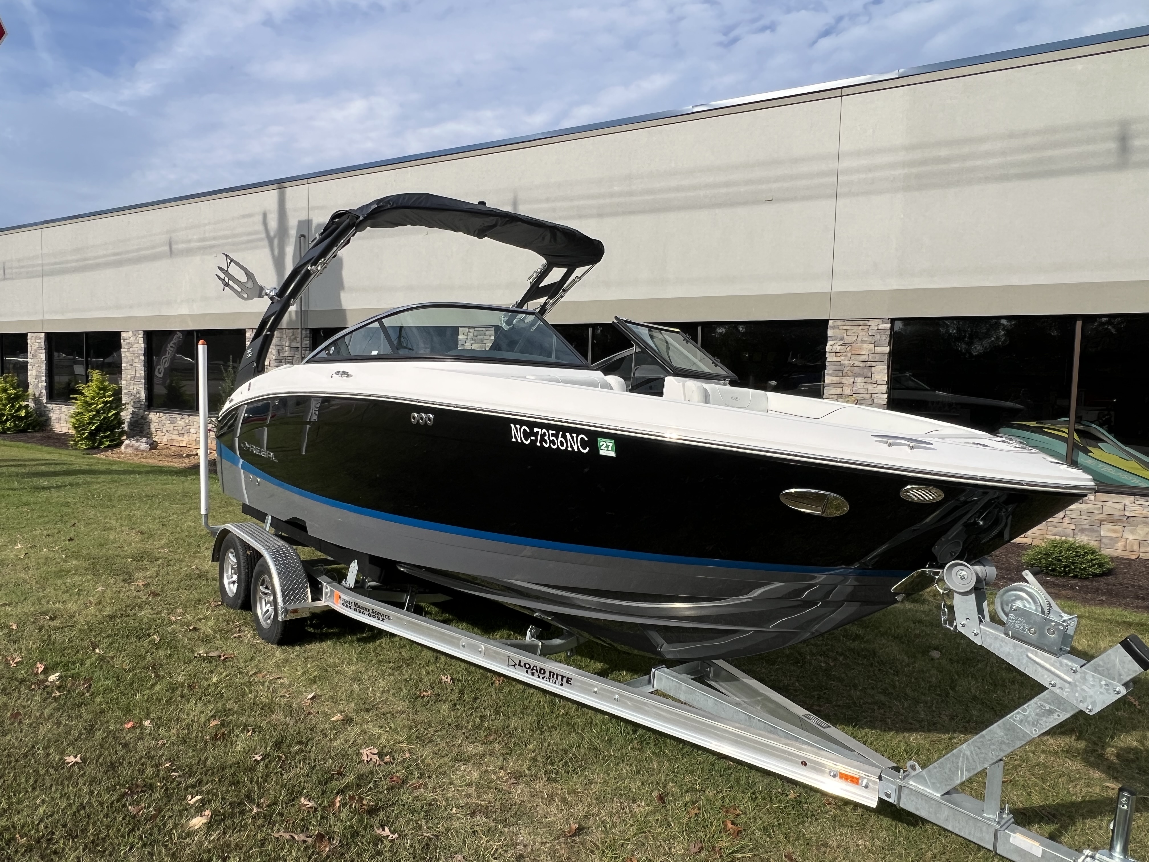 2023 Regal Regal LS4 Surf - Photo 6