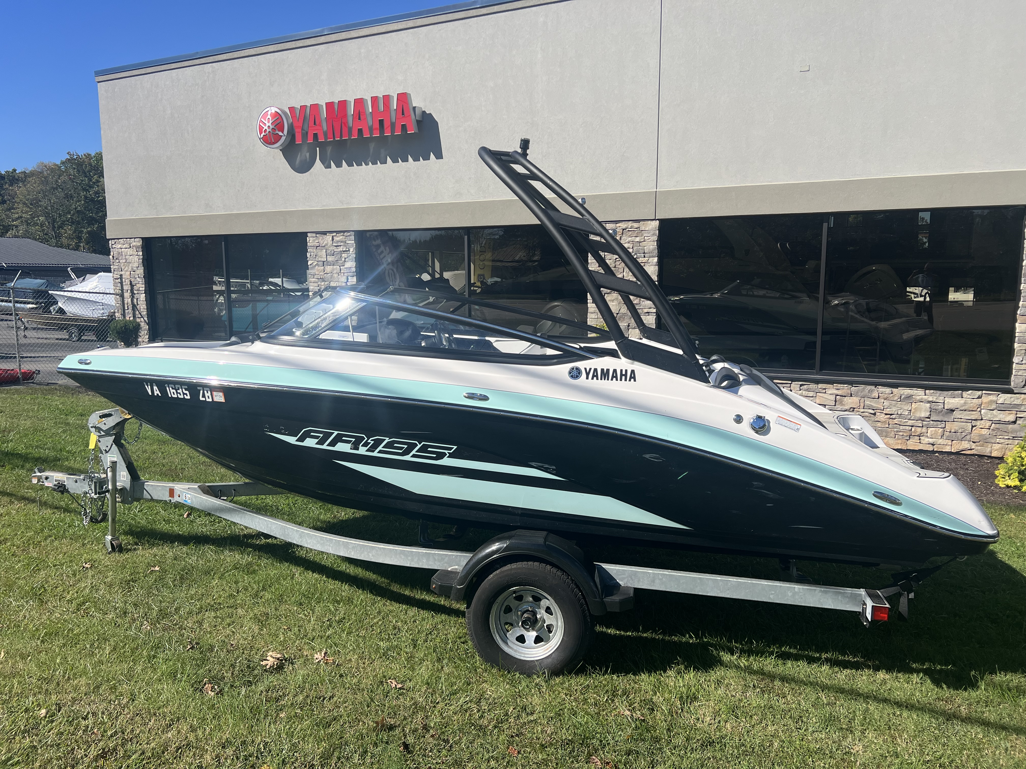 2023 Yamaha AR195