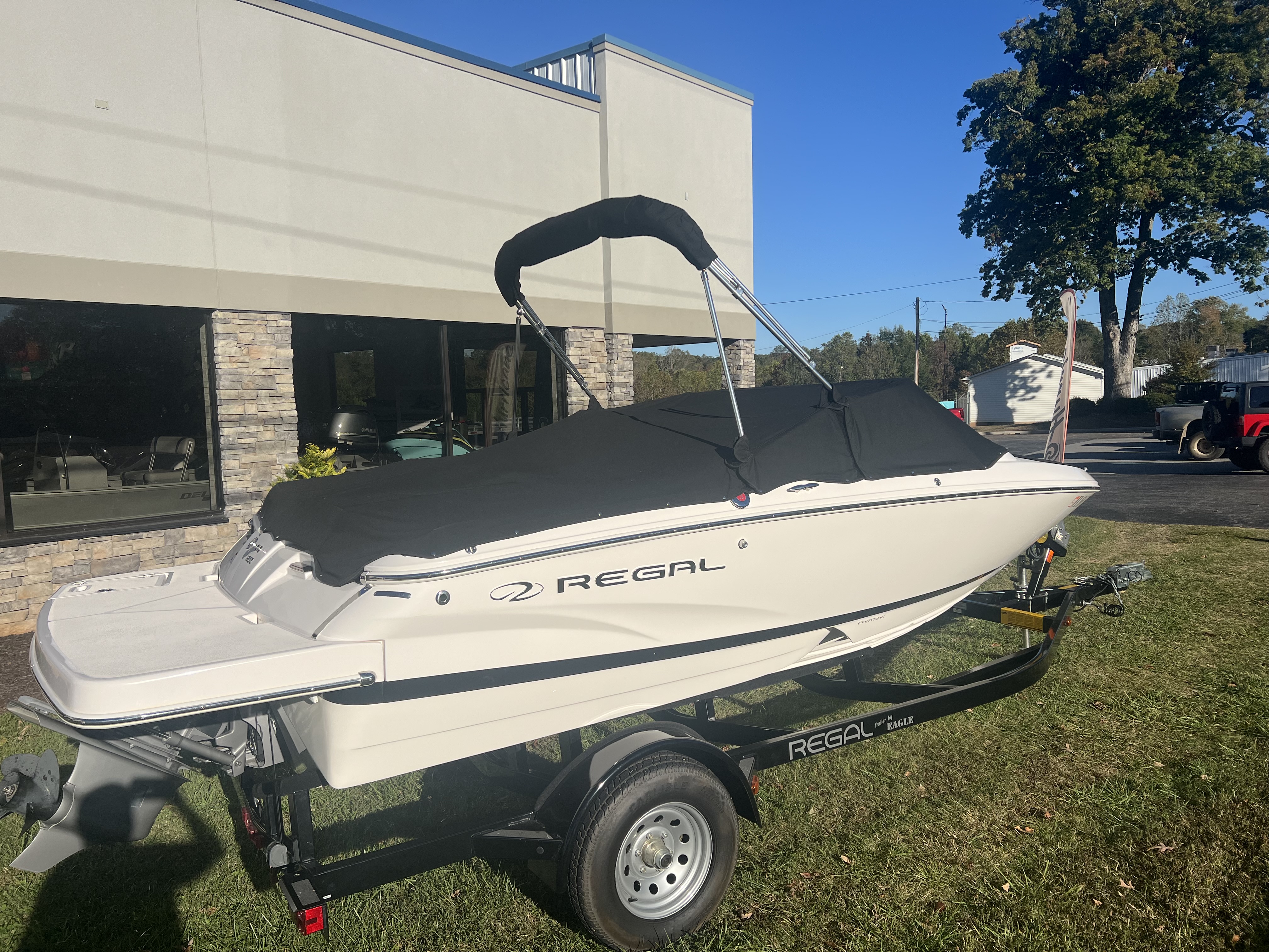 2014 Regal Bowrider 1900 - Photo 5