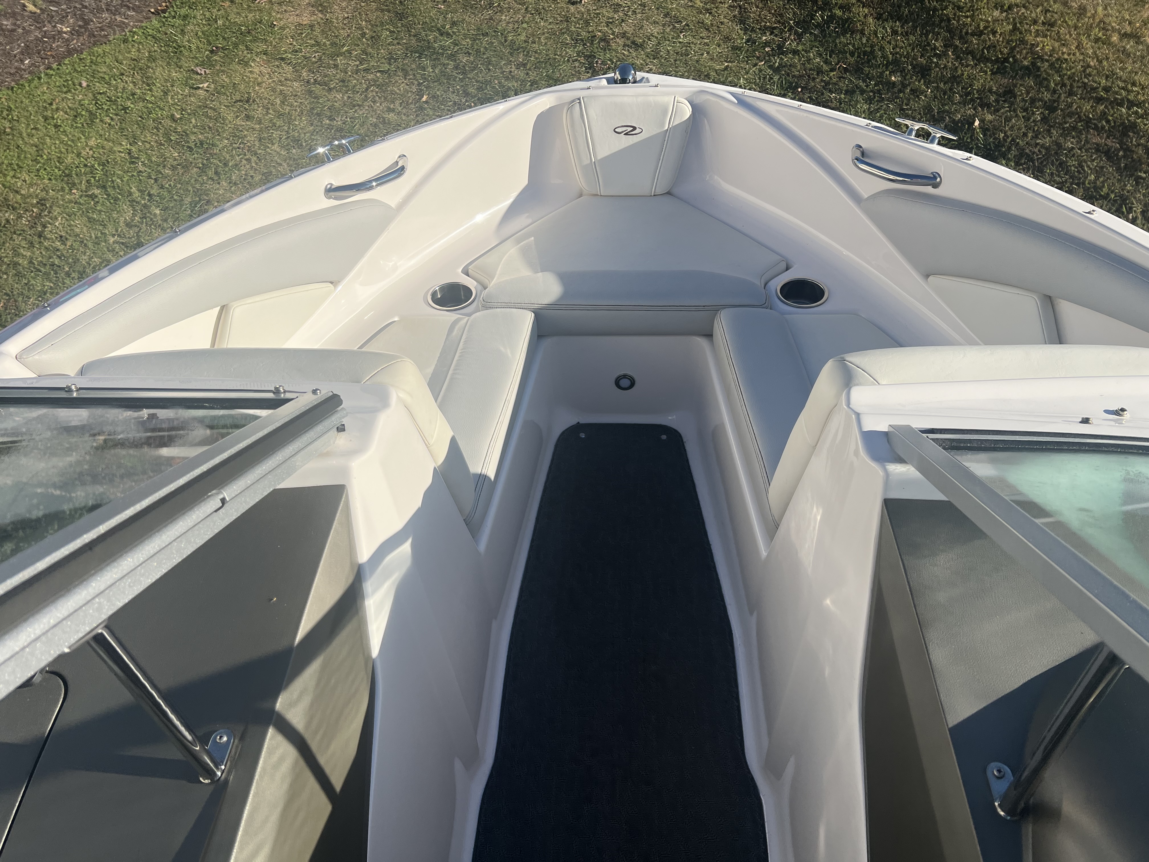 2014 Regal Bowrider 1900 - Photo 14