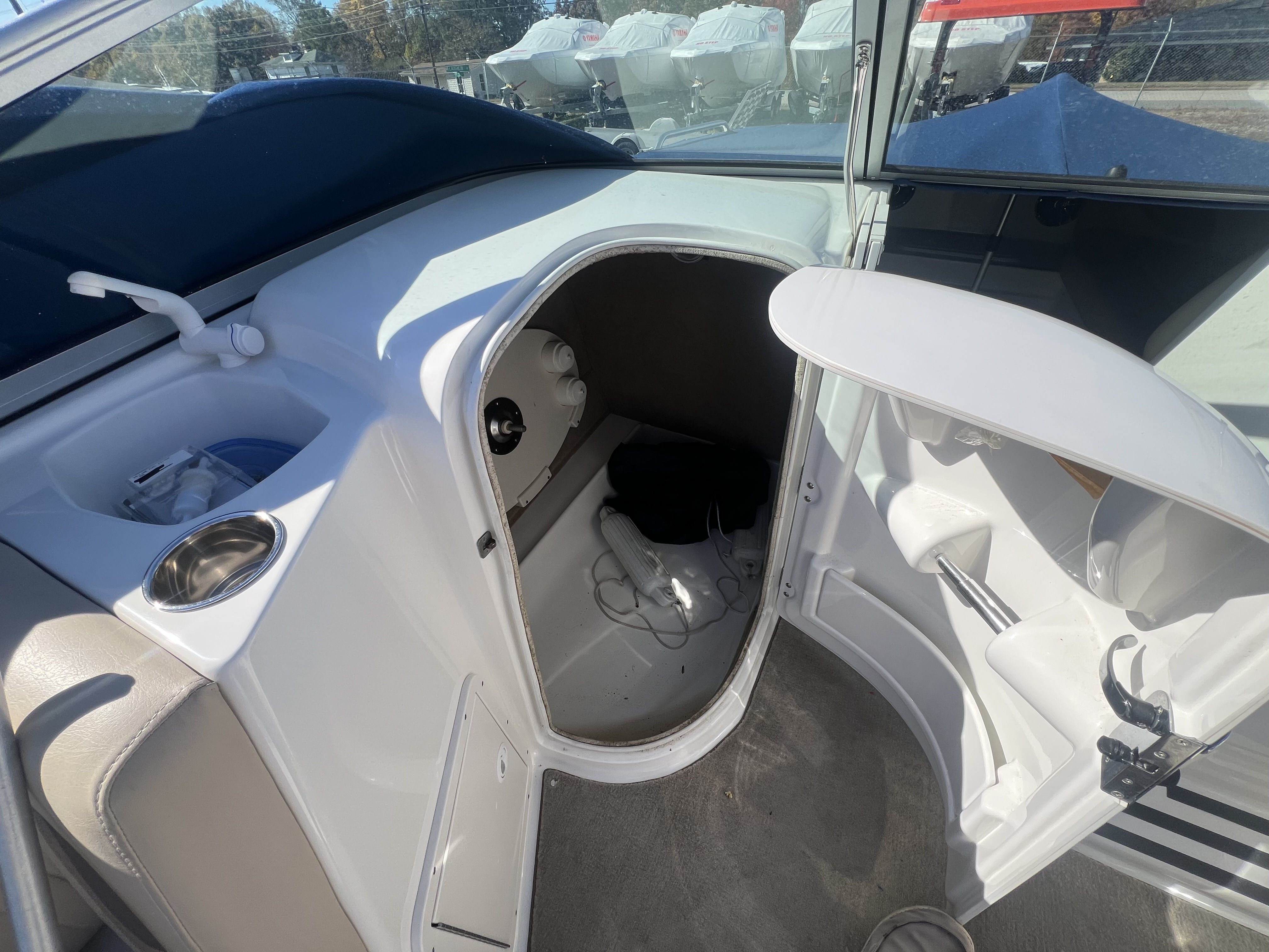 2013 NauticStar Sport Deck Boat 223 DC - Photo 9