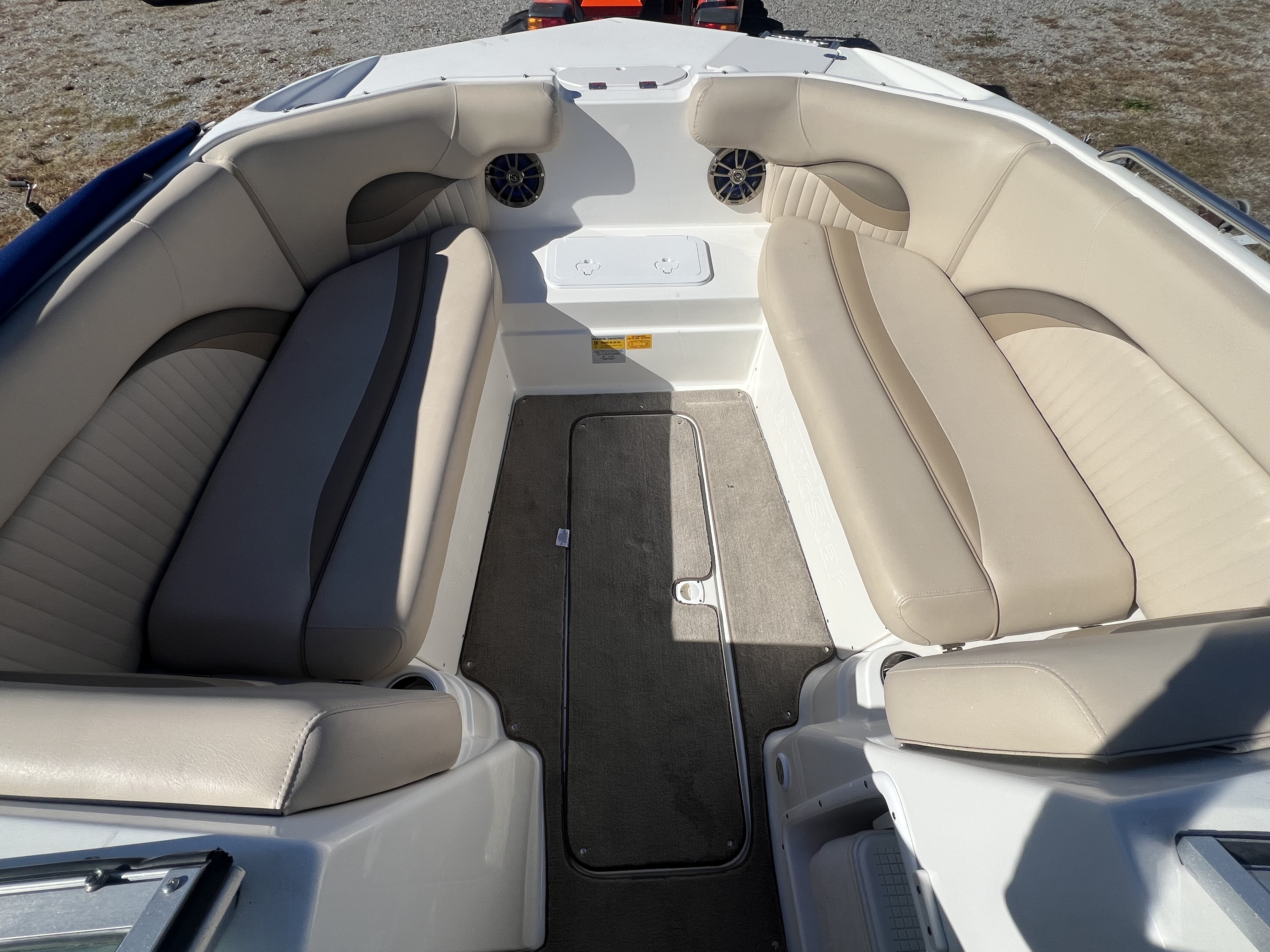 2013 NauticStar Sport Deck Boat 223 DC - Photo 10