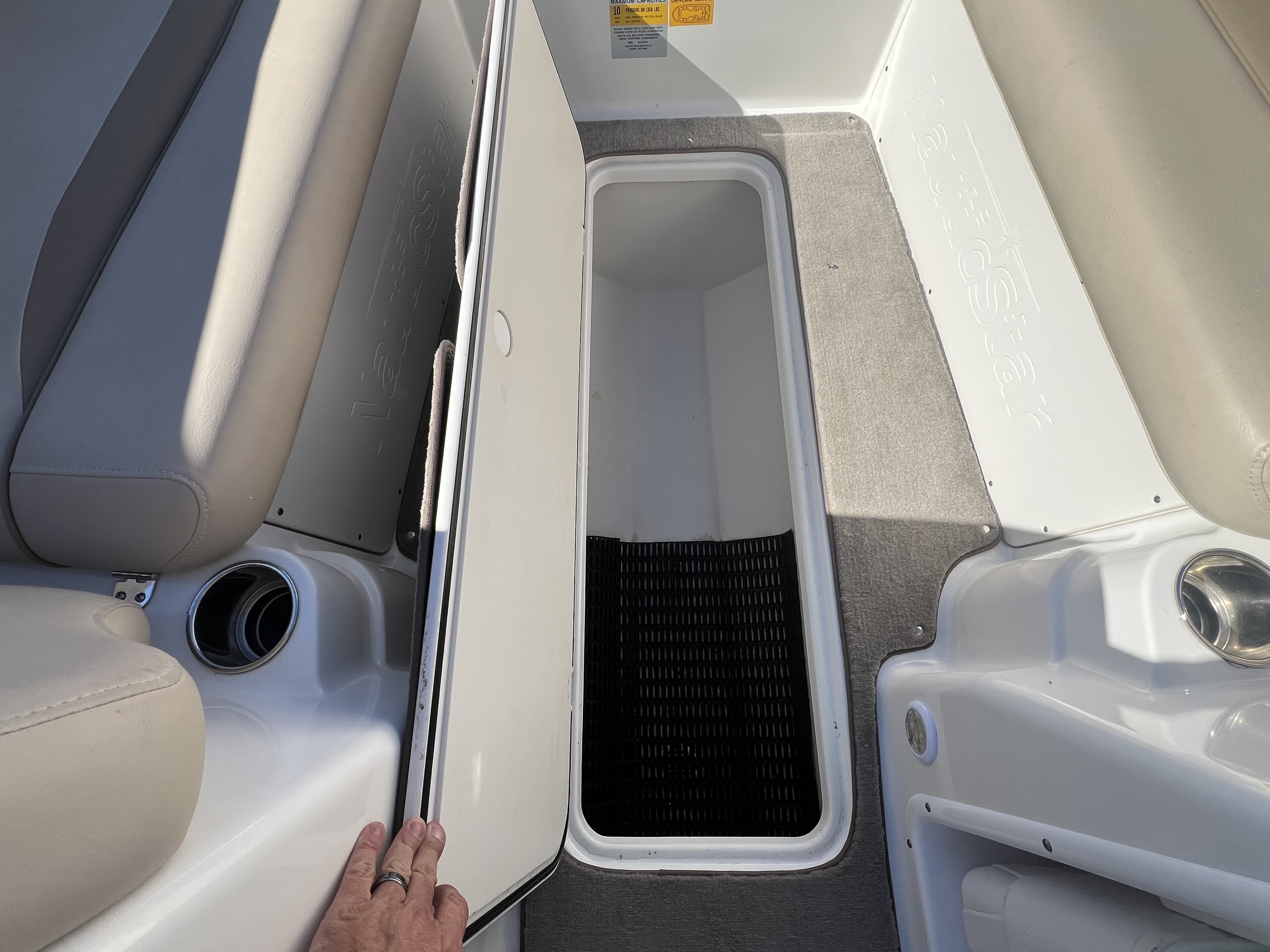 2013 NauticStar Sport Deck Boat 223 DC - Photo 11