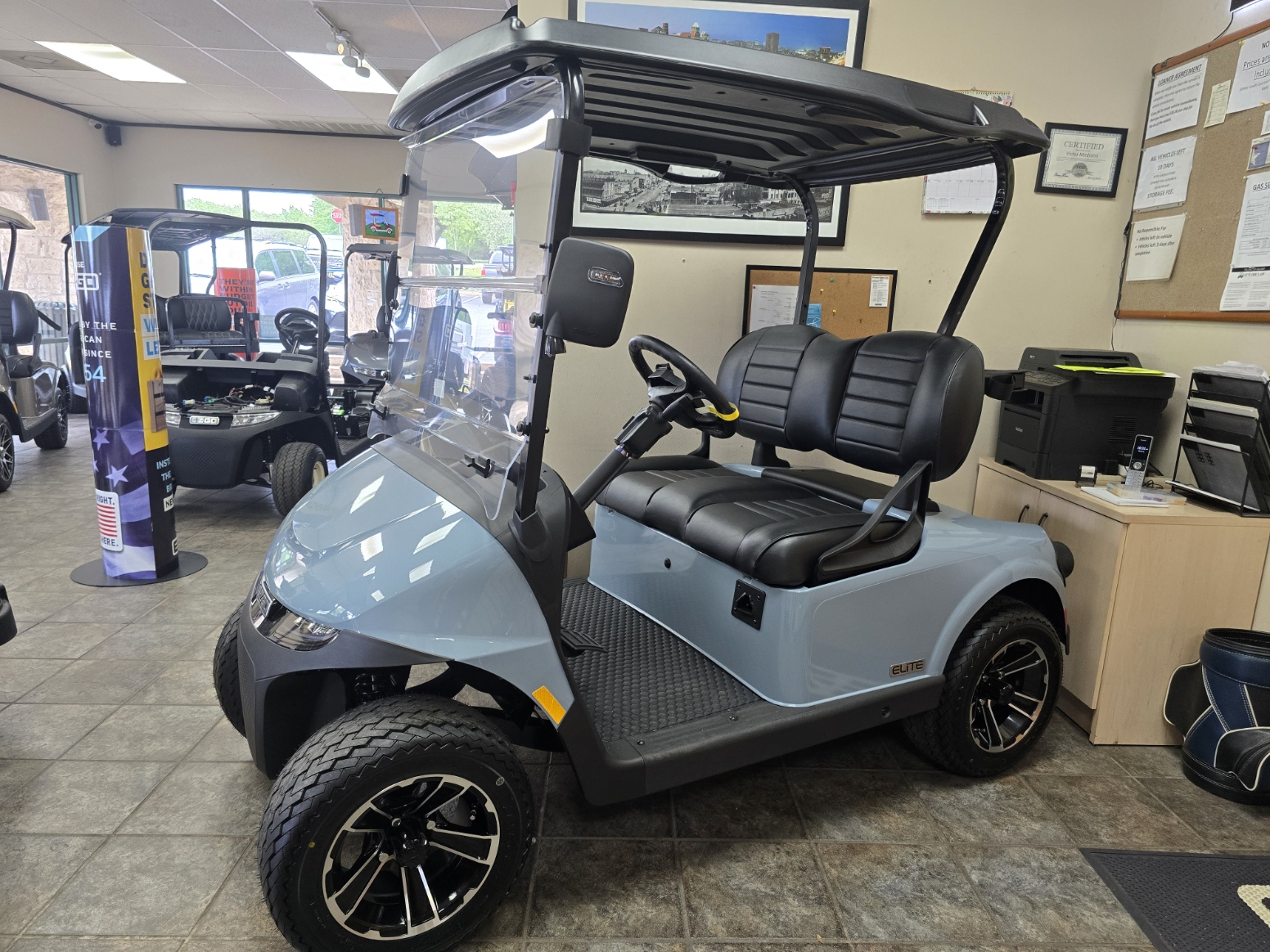 New 2025 E-Z-GO Freedom RXV ELiTE Lithium for sale in Georgetown, TX