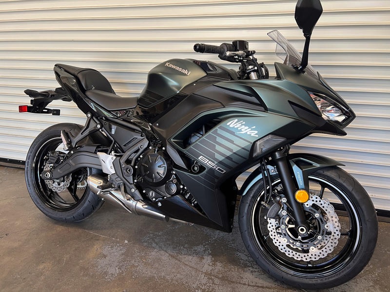 2025 Street Bikes K & H Motor Sports Little York, NY 1-800