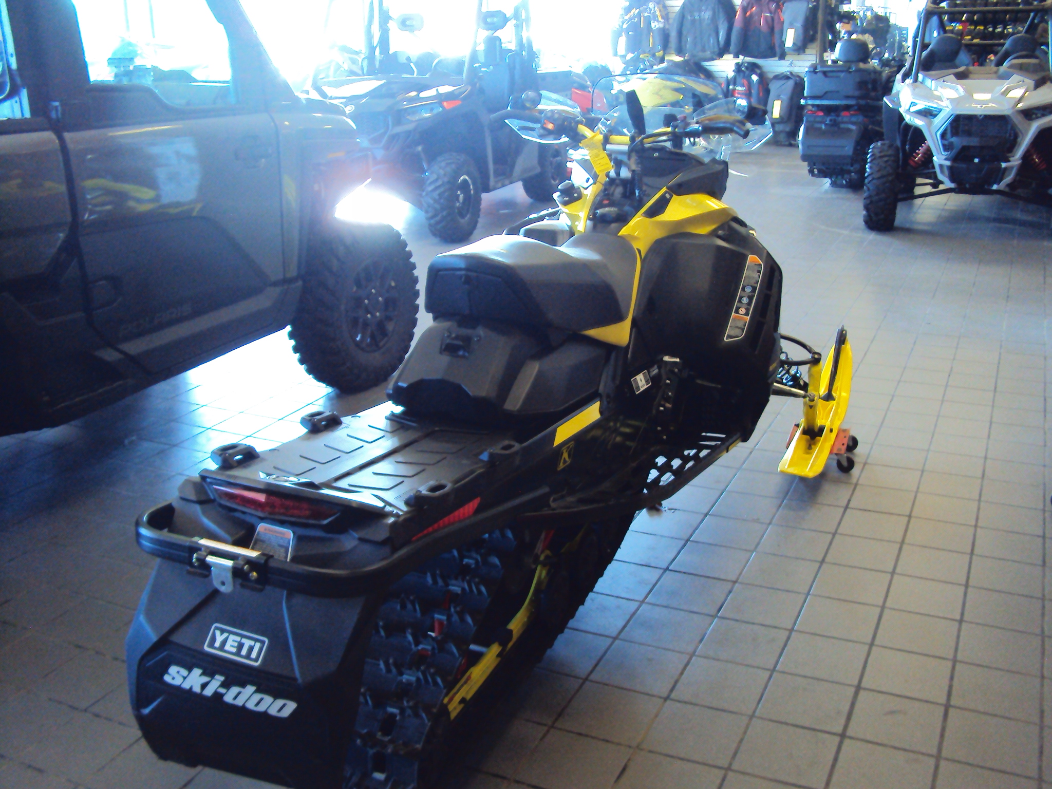 2022 Ski-Doo Renegade® X-RS® 900 ACE™ Turbo R - Yellow/Black - Photo 6