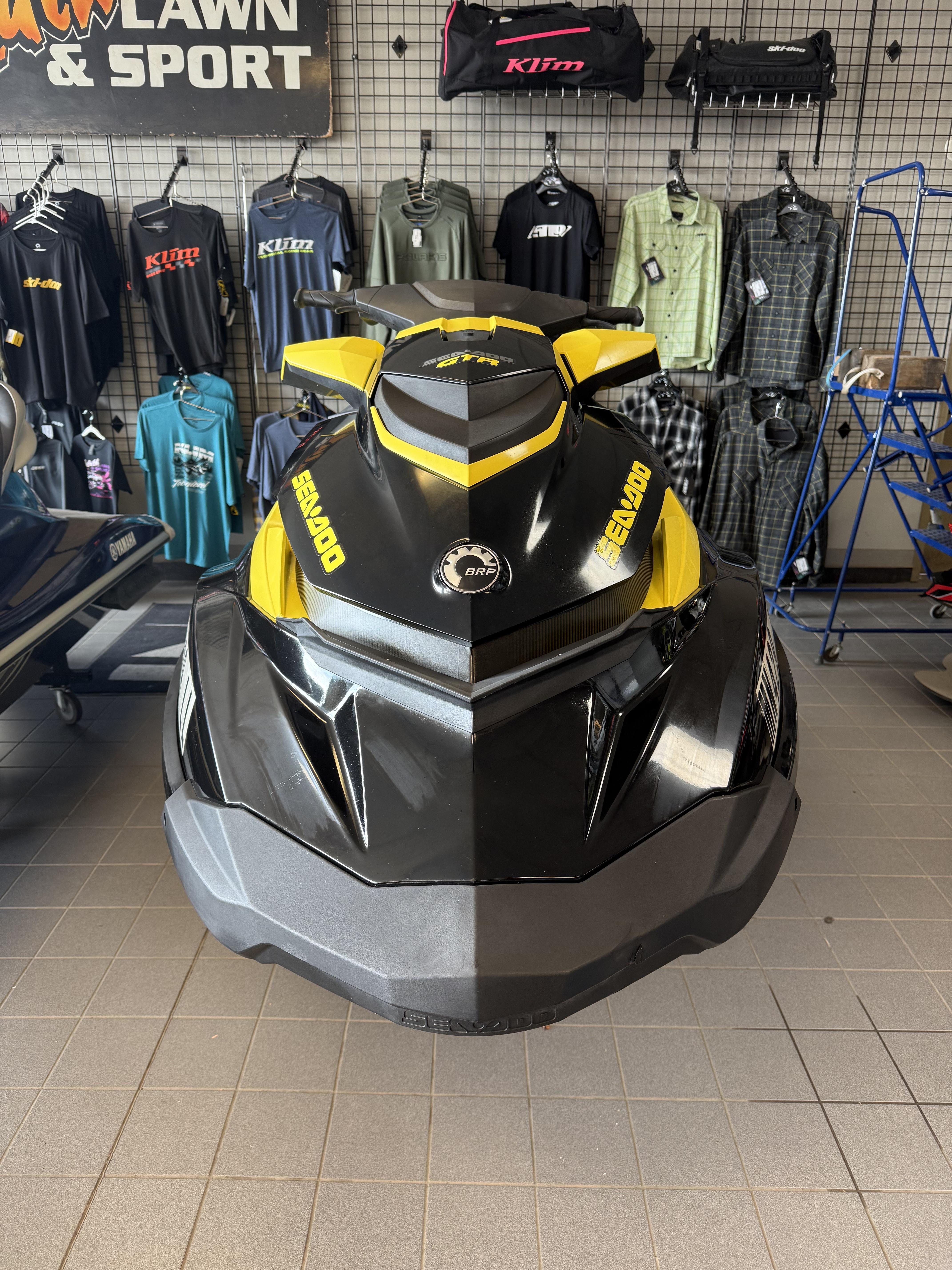 2016 Sea-Doo GTR 215 - Photo 2