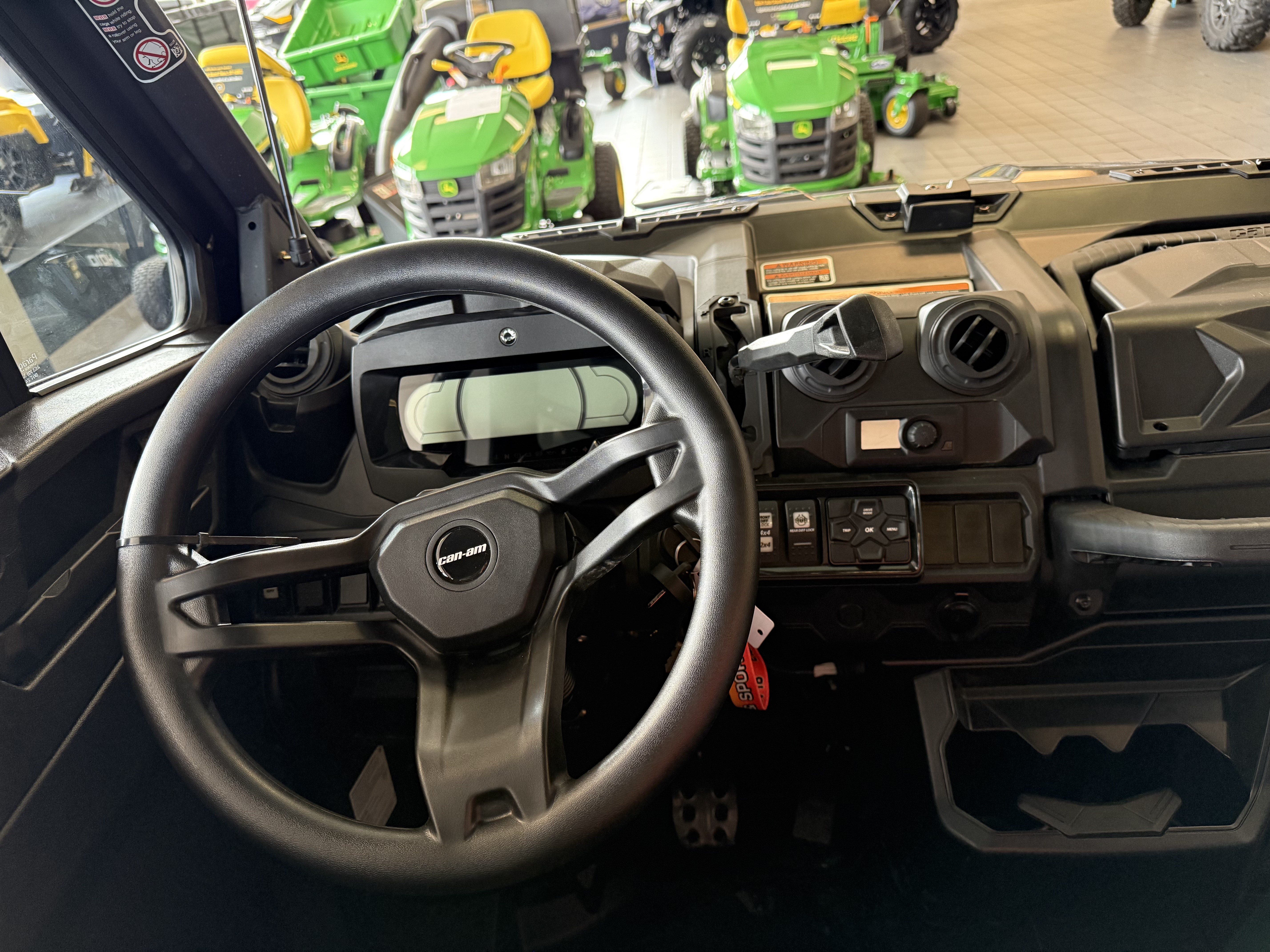 2025 Can-Am Defender Limited HD10 - Photo 4