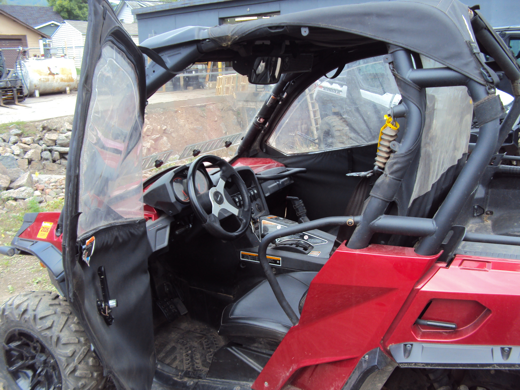 2018 Can-Am Commander 1000 XT - Photo 2