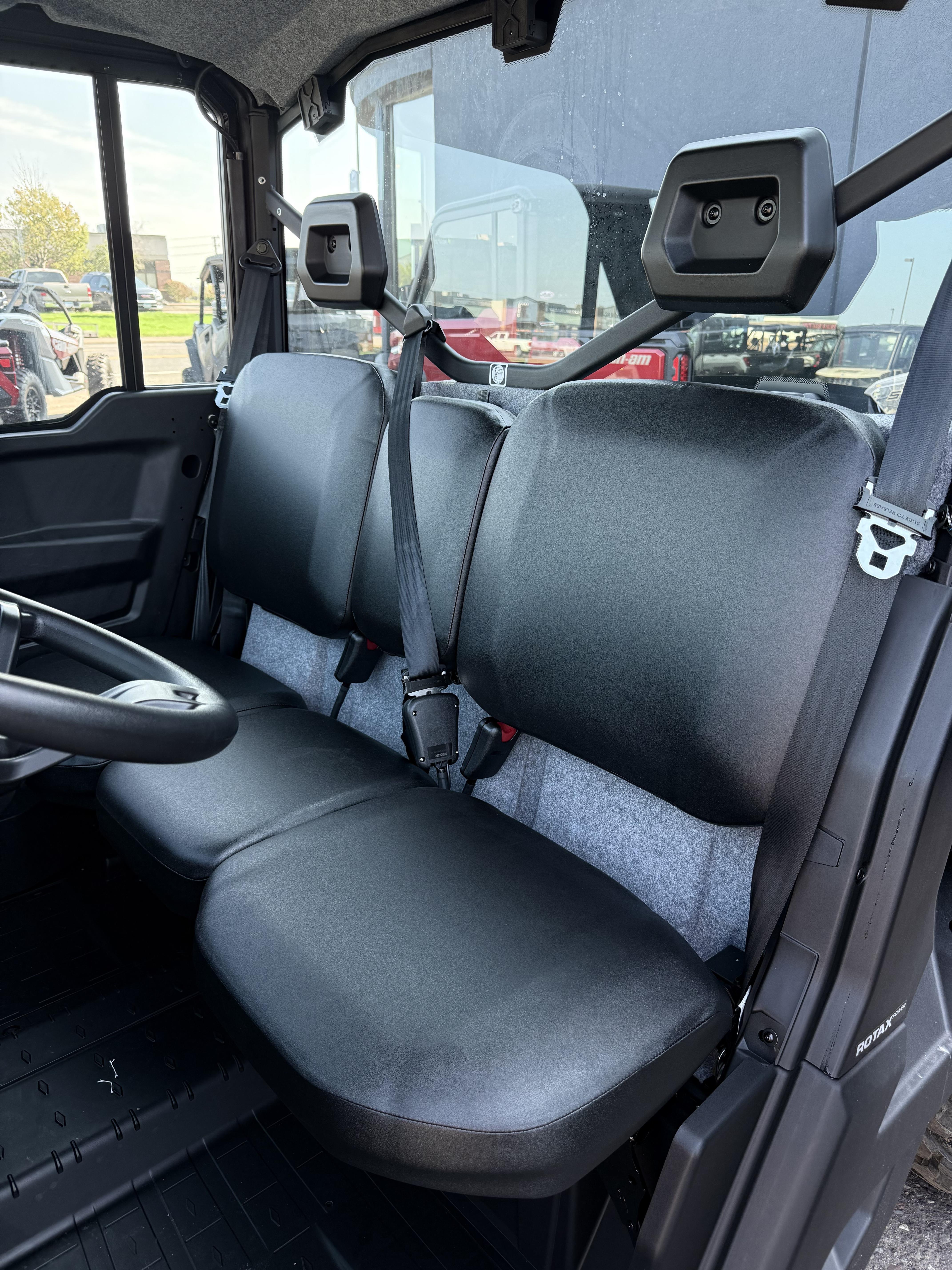2026 Can-Am Defender DPS Cab HD9 - Photo 4