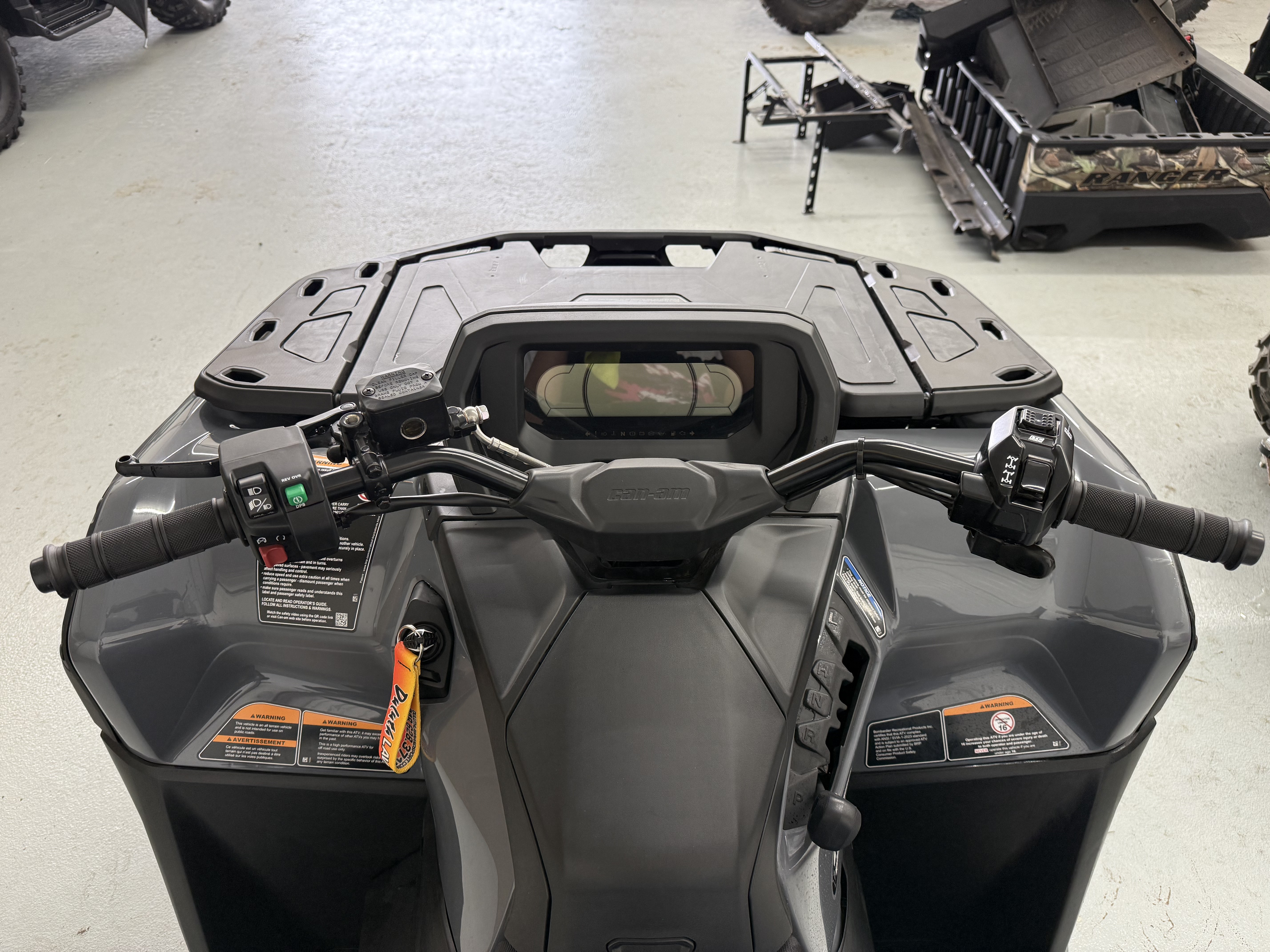 2025 Can-Am Outlander Max DPS 1000R - Photo 4