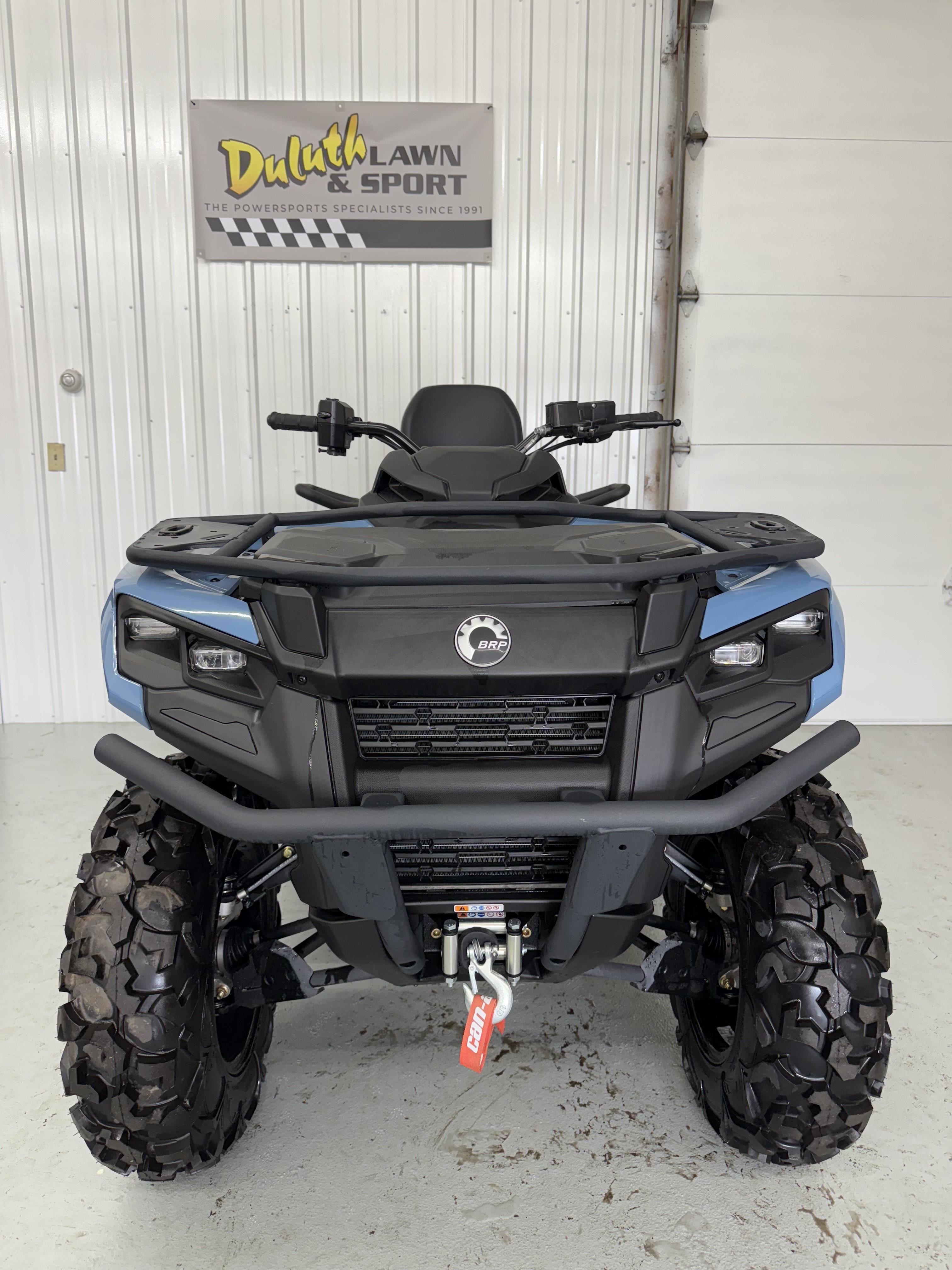 2025 Can-Am Outlander Max XT 700 - Photo 3