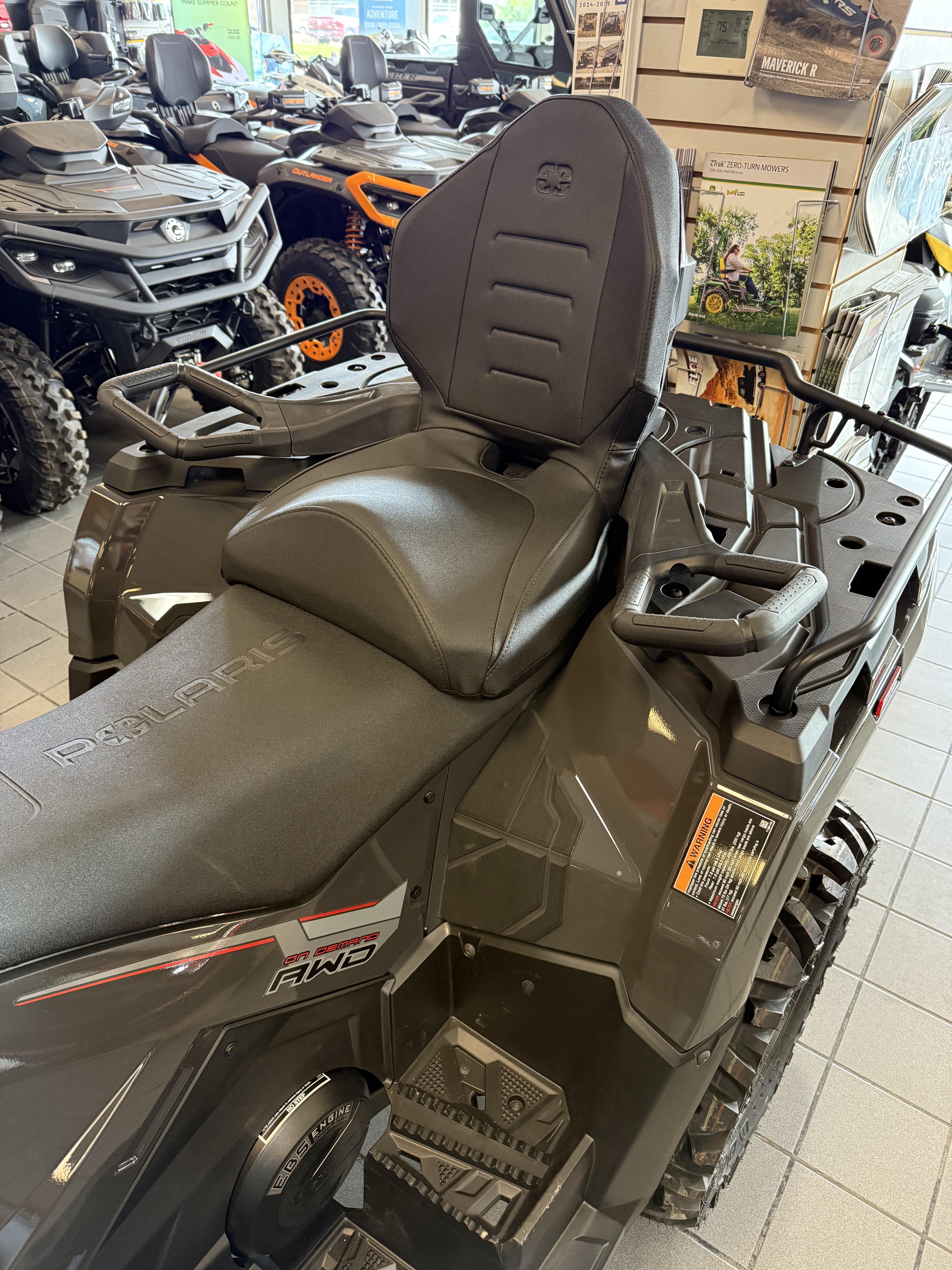 2025 Polaris Sportsman Touring 570 Ultimate - Photo 4