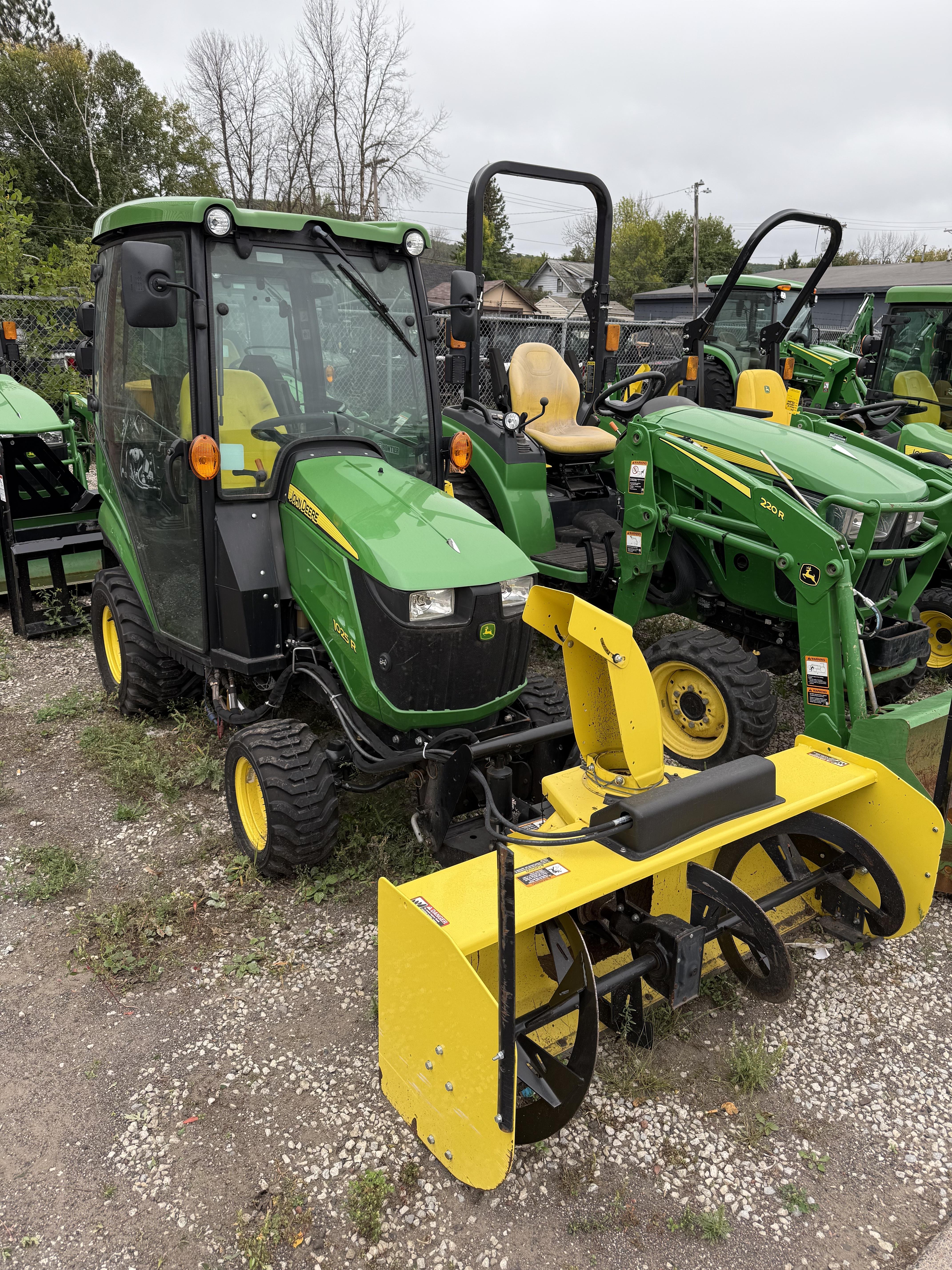 2019 John Deere 1025R