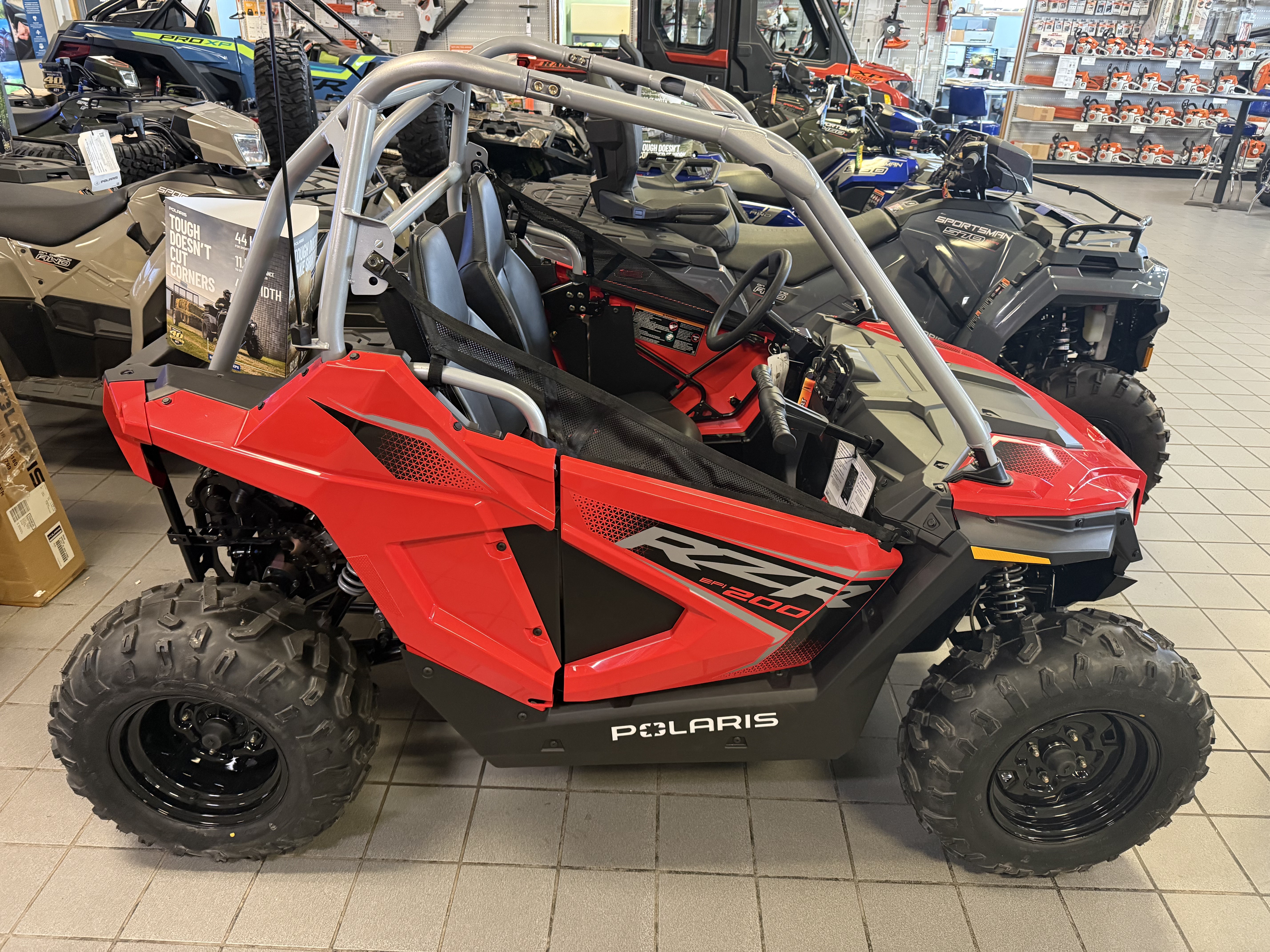 2026 Polaris RZR 200 EFI