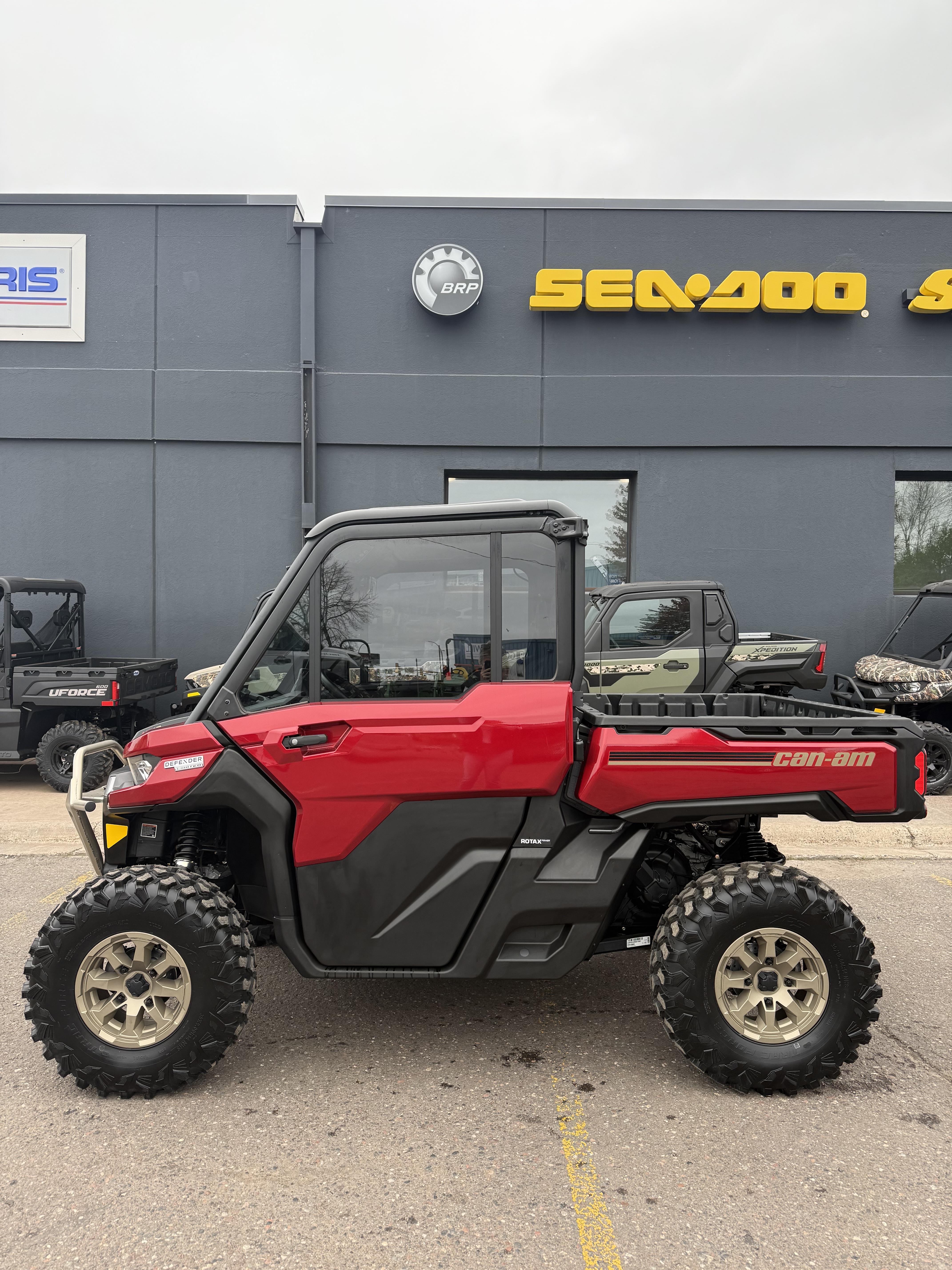 2025 Can-Am Defender Limited HD10 - Photo 3