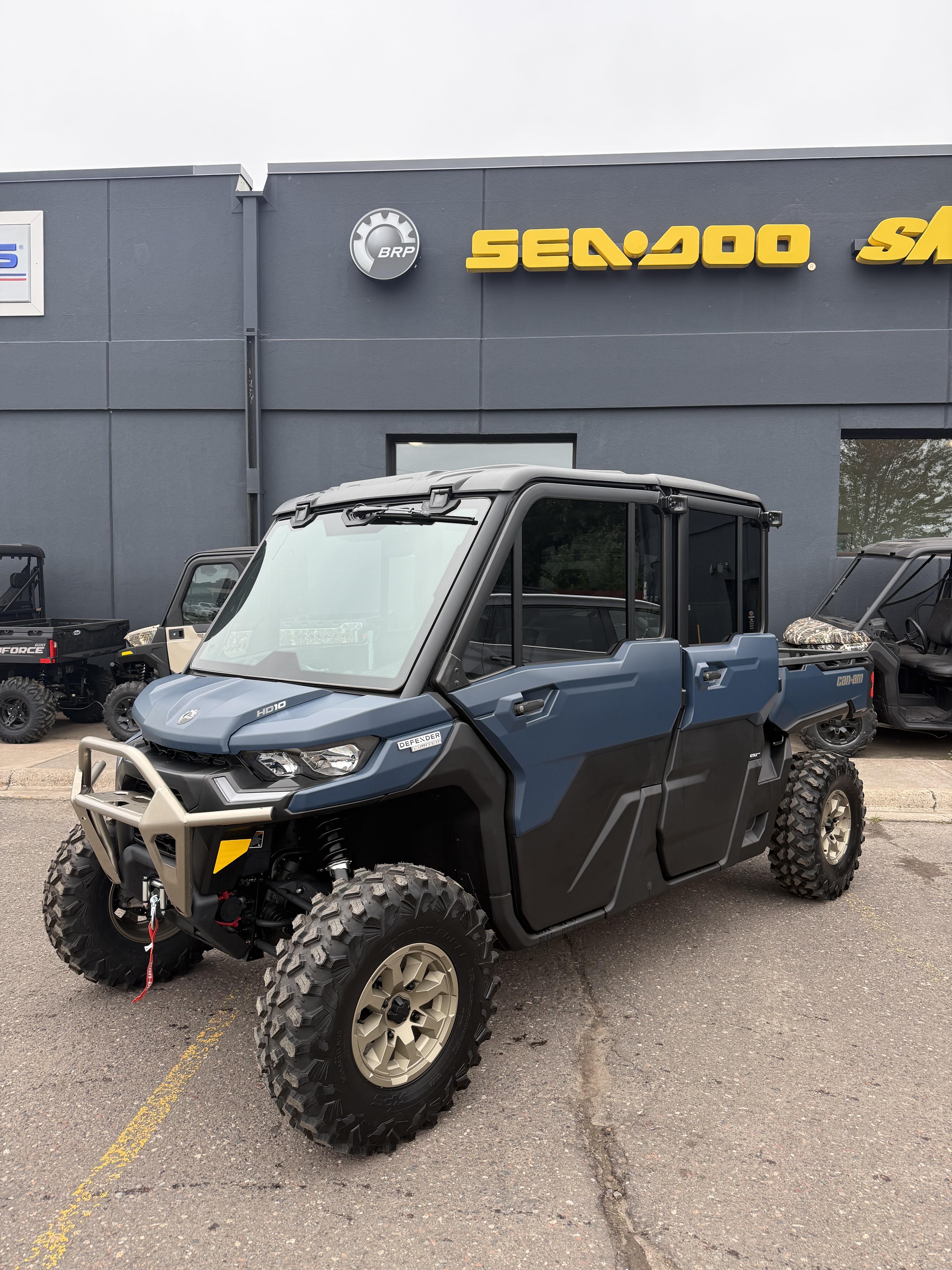 2025 Can-Am Defender MAX Limited HD10