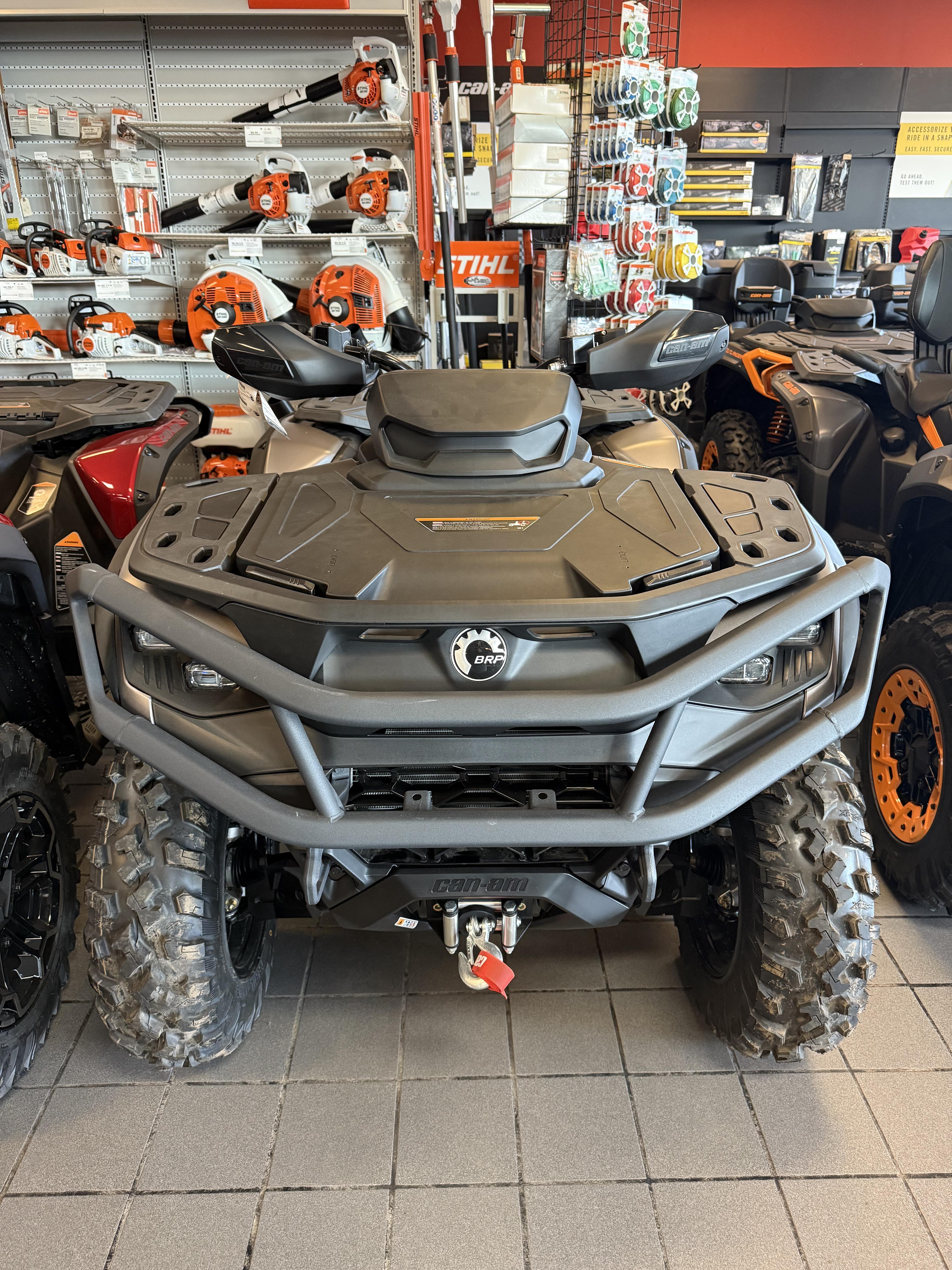 2025 Can-Am Outlander XT 850 - Photo 4