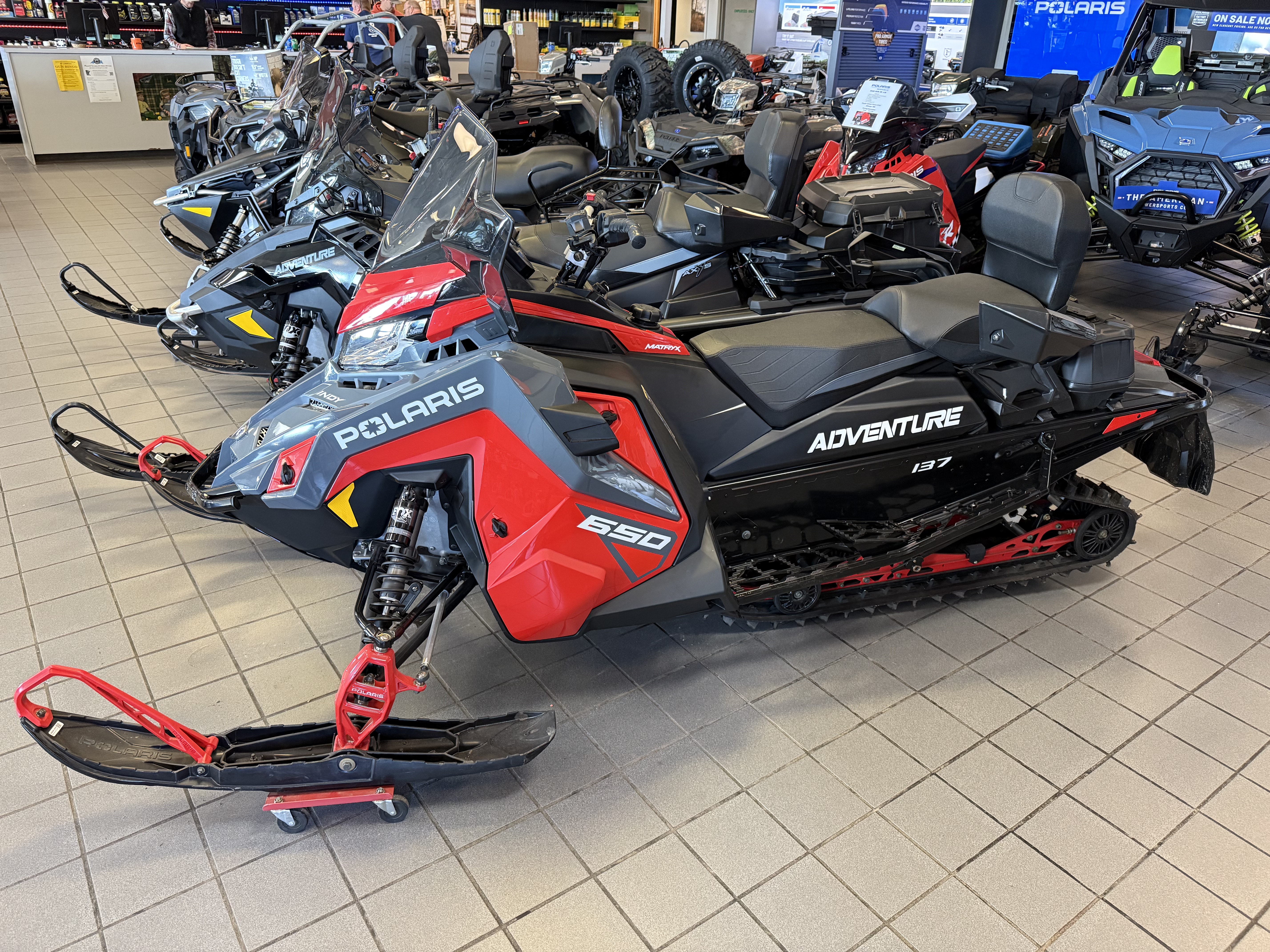 2025 Polaris 650 Indy Adventure 137