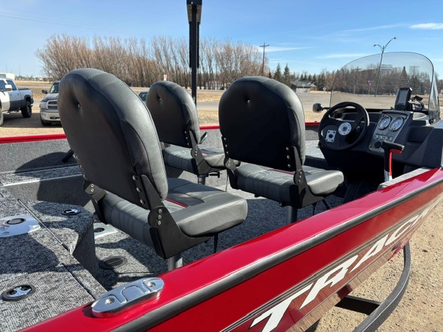 Tracker Pro Guide V-16 SC Image