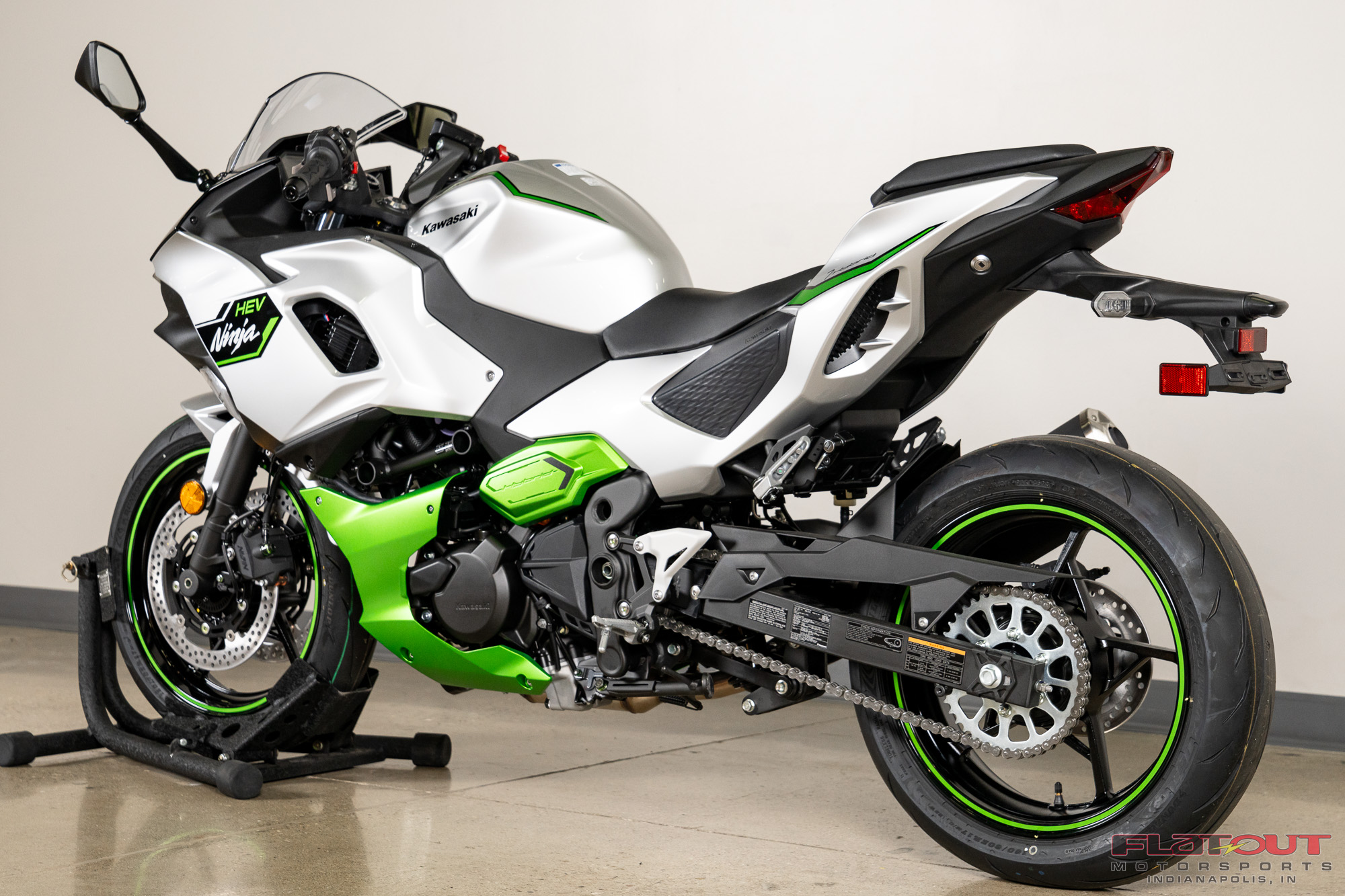 N7 ホワイト 2024 Kawasaki NINJA 7 HYBRID ABS for Sale | Flat Out Motorsports