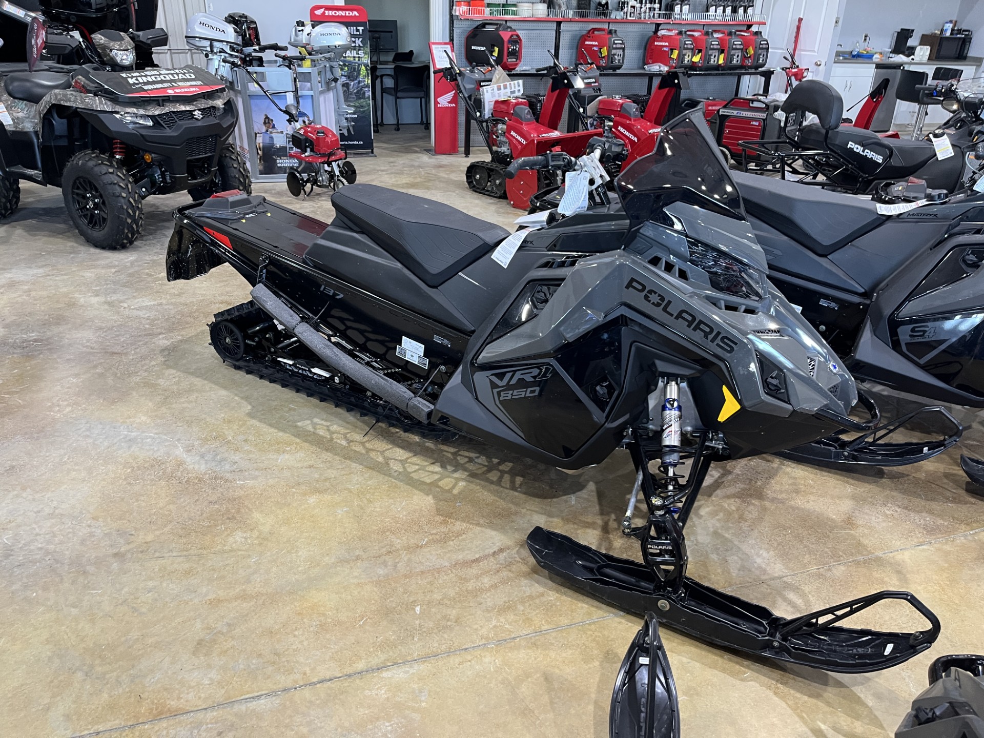 2025 Polaris 850 INDY VR1 137