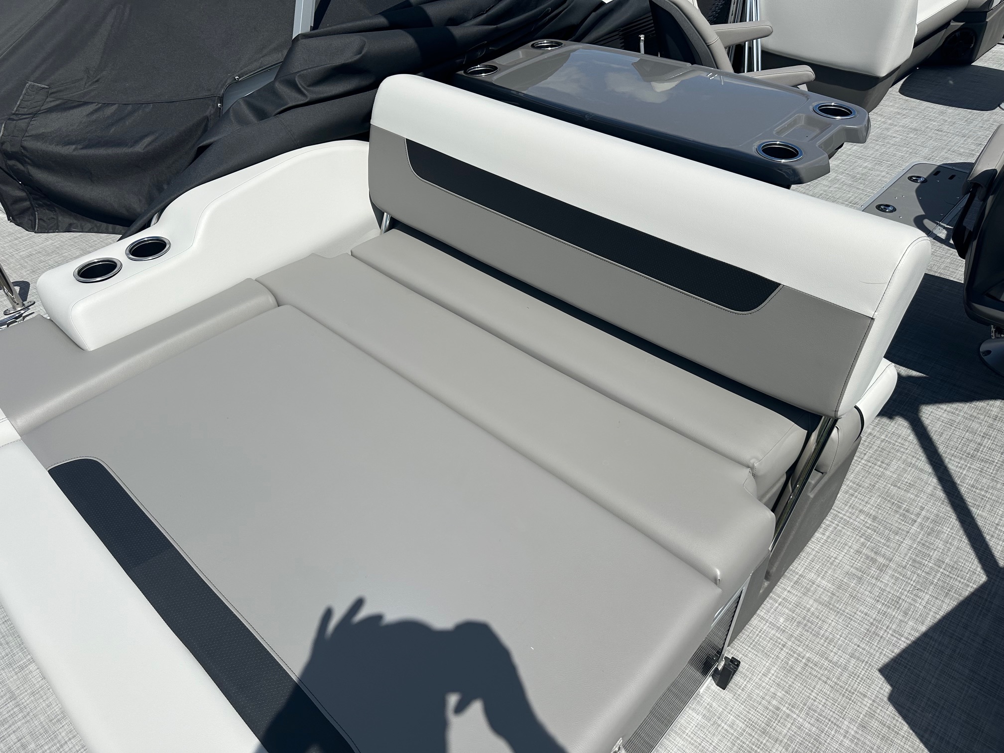 2025 Princecraft Vectra® 23 RL   Tritoon Instock at Marsh's Marina in Waubaushene, Ontario - Photo 2