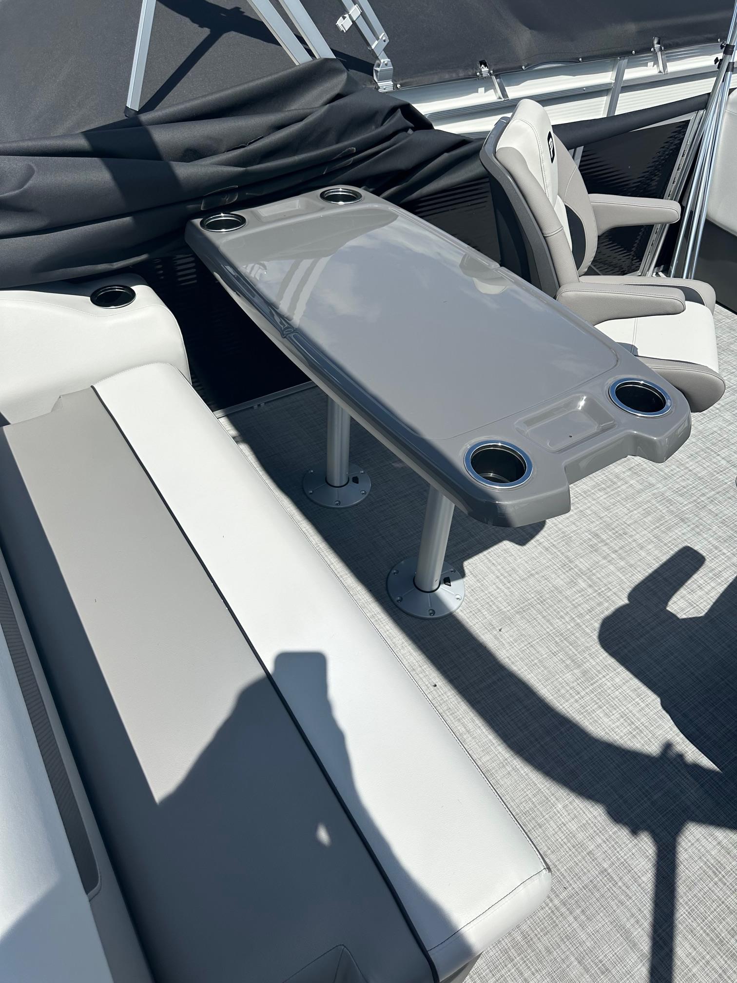 2025 Princecraft Vectra® 23 RL   Tritoon Instock at Marsh's Marina in Waubaushene, Ontario - Photo 5