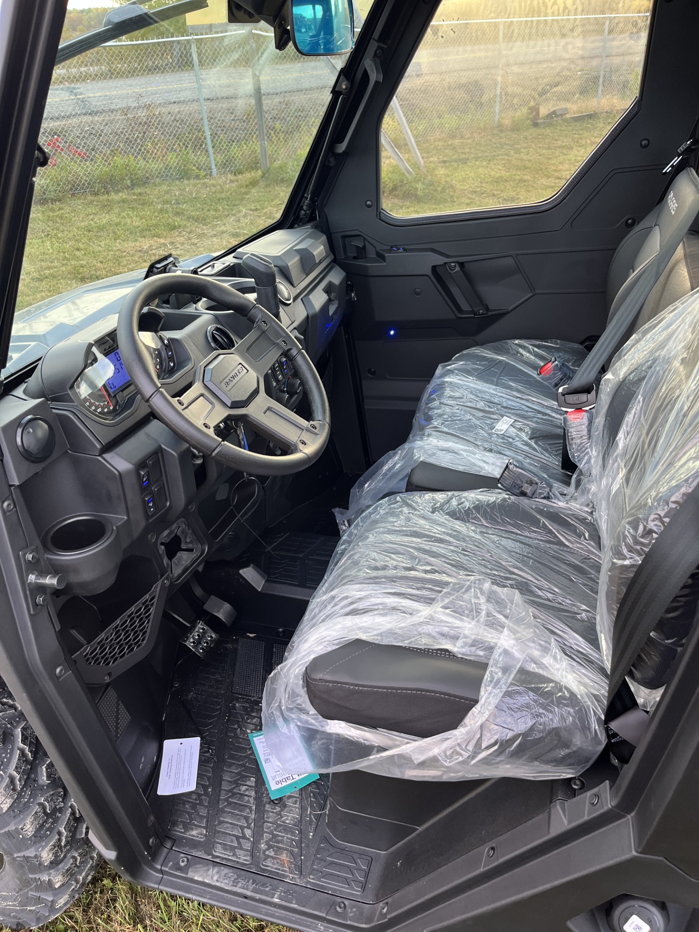 2026 Polaris RANGER XP 1000 NORTHSTAR PREMIUM Gray - Photo 3