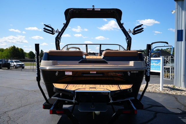 ウェークボート Wakeboard Boats Inventory Sea Ray of Cincinnati