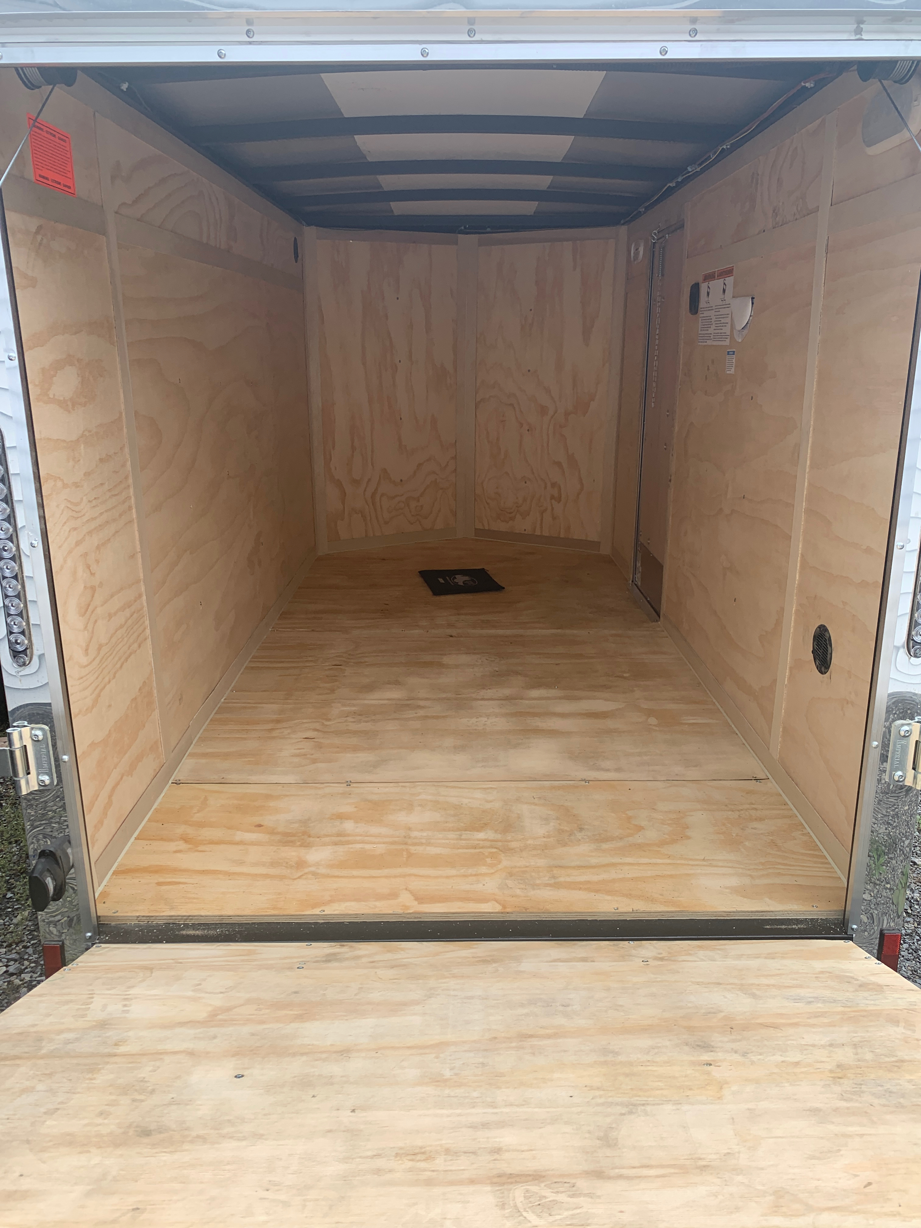 2022 Continental Cargo 5X10 V-Nose - Blowout Deal - Forest River - Photo 8