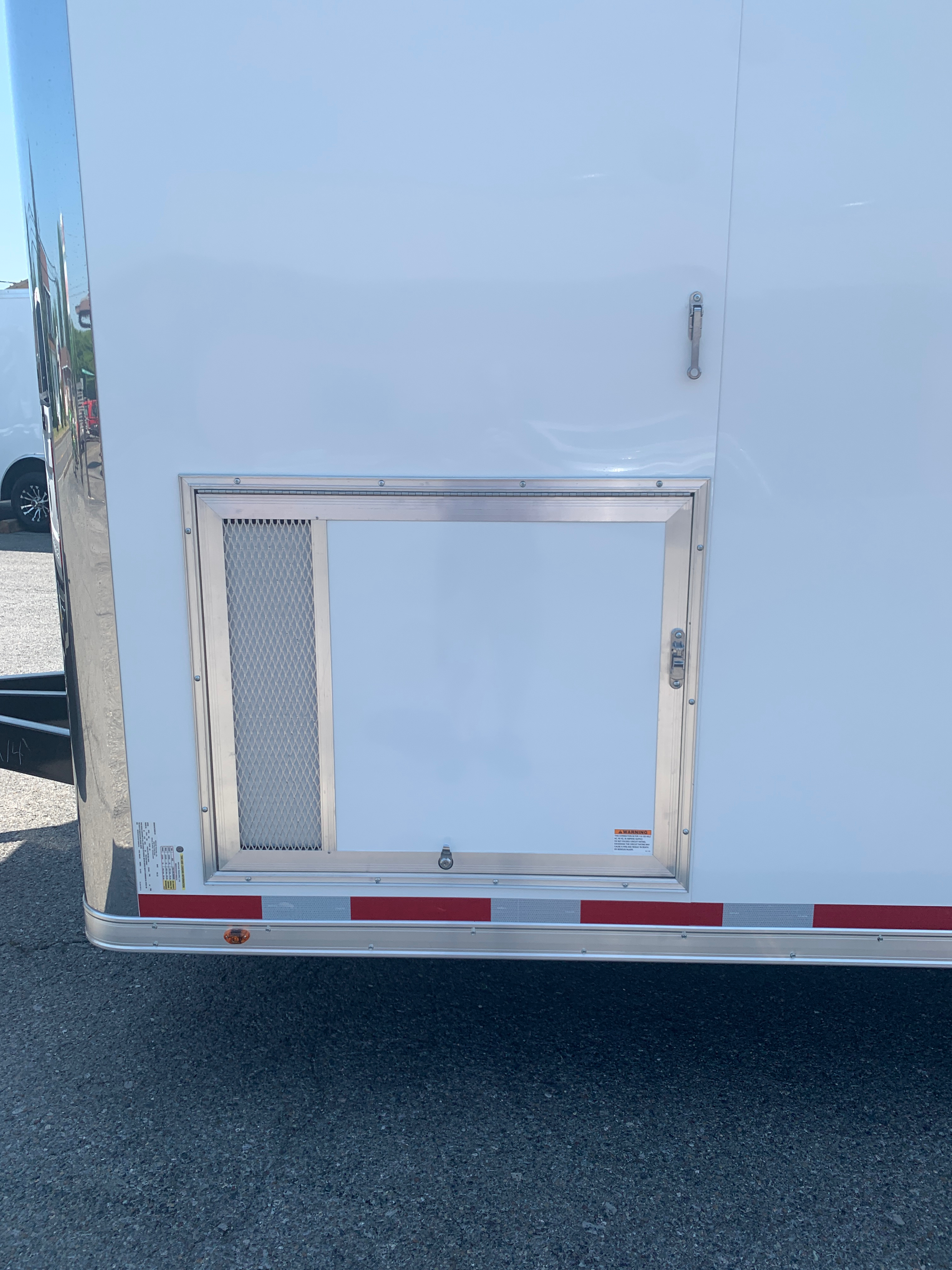 2023 Vintage Trailers 32'''' OUTLAW - TRIPLE AXLE - OPTIONS - Photo 8