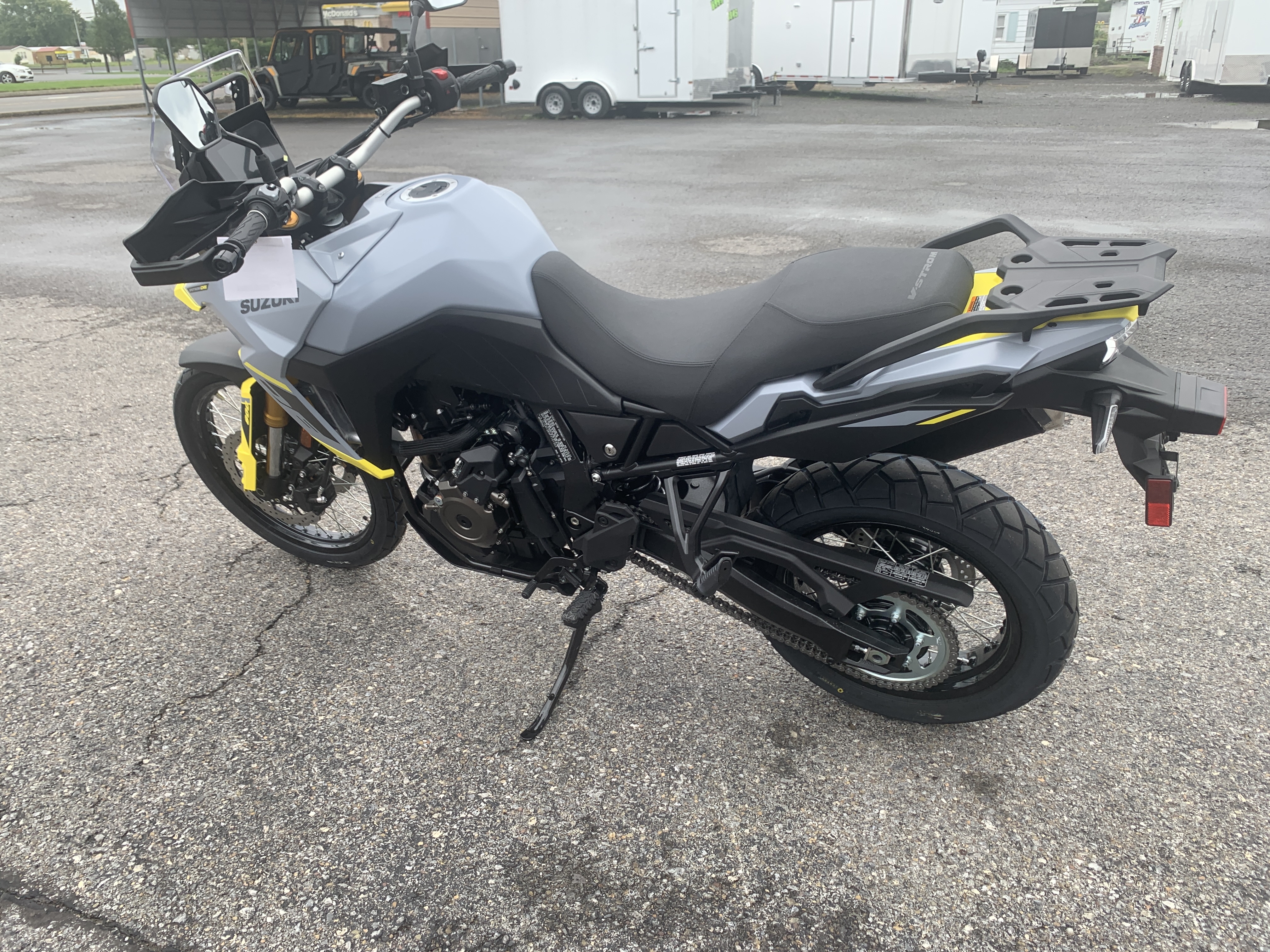 2023 Suzuki V-Strom 800DE - Photo 4